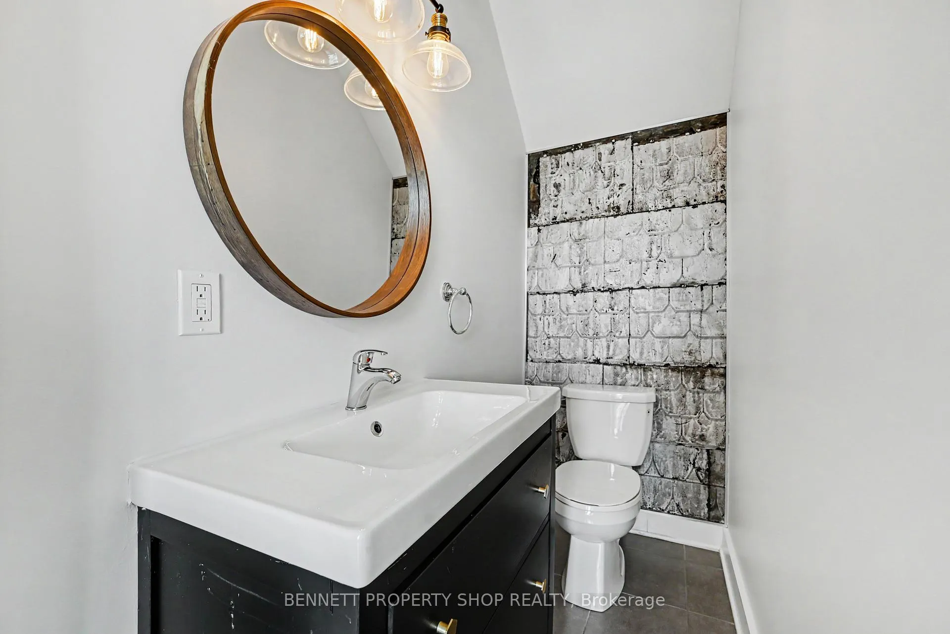 Photo 6 of Unit 303, 703 Cotton Mill Street, Cornwall, Cornwall — HOMEH