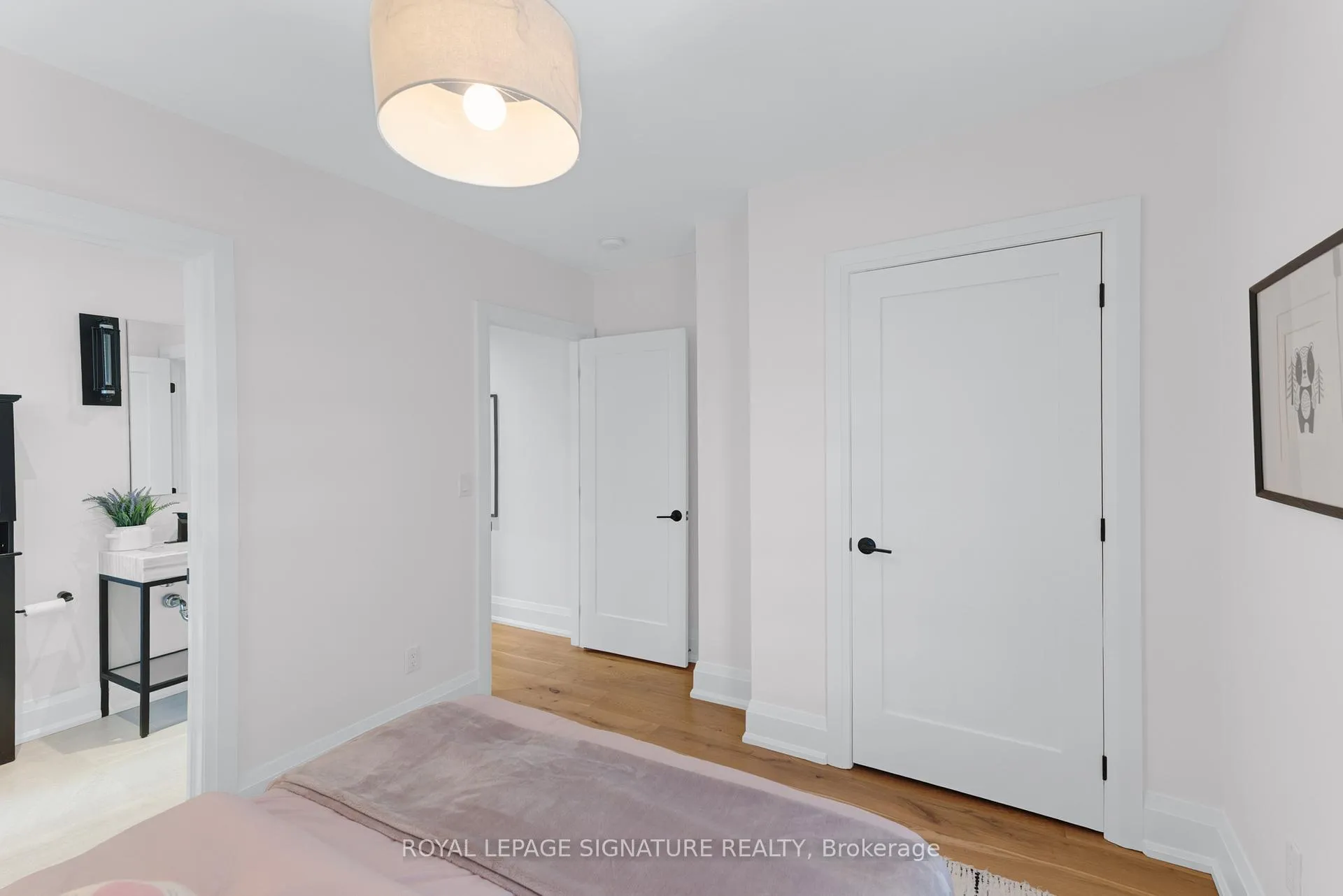 Photo 23 of 16 Essex Street, Toronto, Dovercourt-Wallace Emerson-Junction — HOMEH
