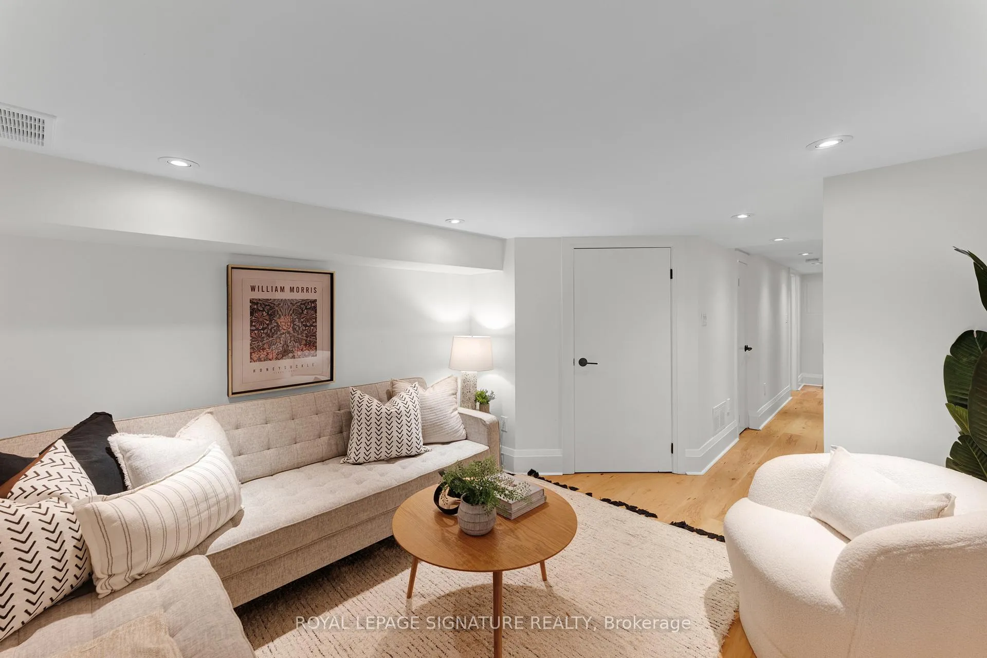 Photo 27 of 16 Essex Street, Toronto, Dovercourt-Wallace Emerson-Junction — HOMEH