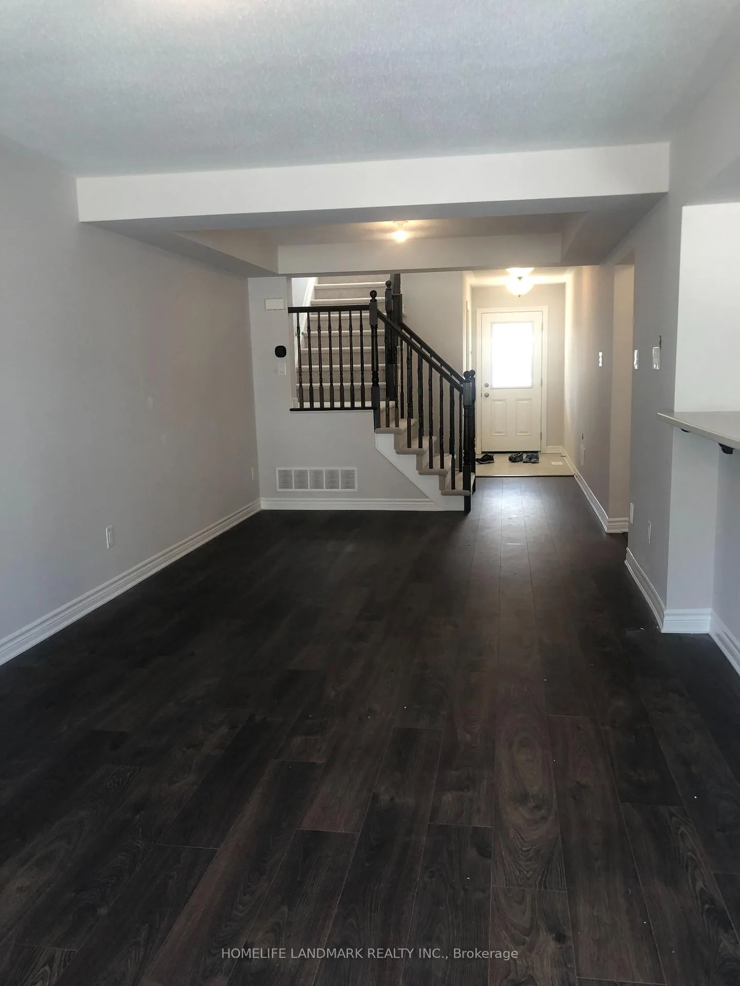 Photo 3 of 553 Chimney Corner Terrace, Ottawa, Barrhaven - Half Moon Bay — HOMEH