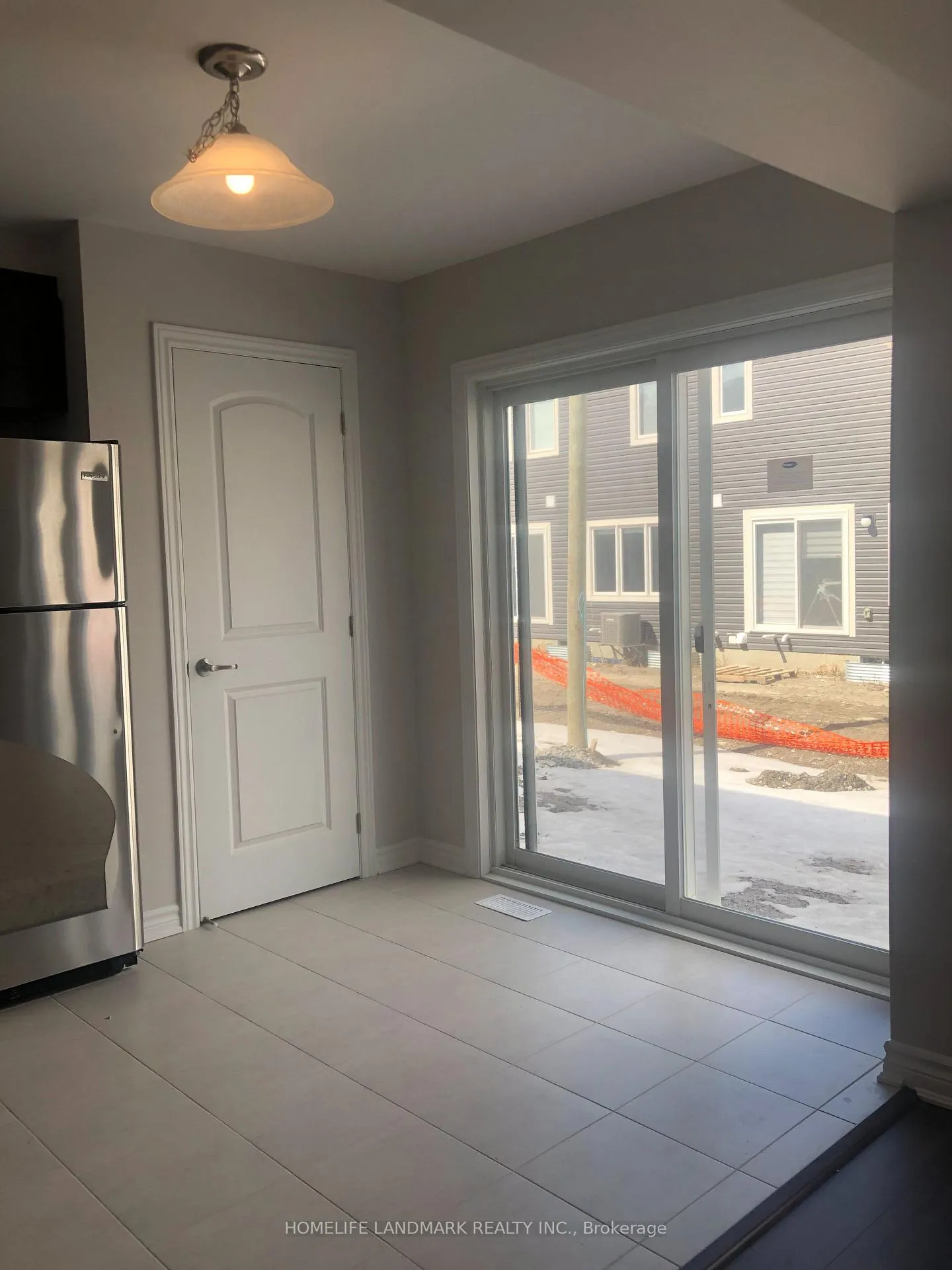 Photo 6 of 553 Chimney Corner Terrace, Ottawa, Barrhaven - Half Moon Bay — HOMEH