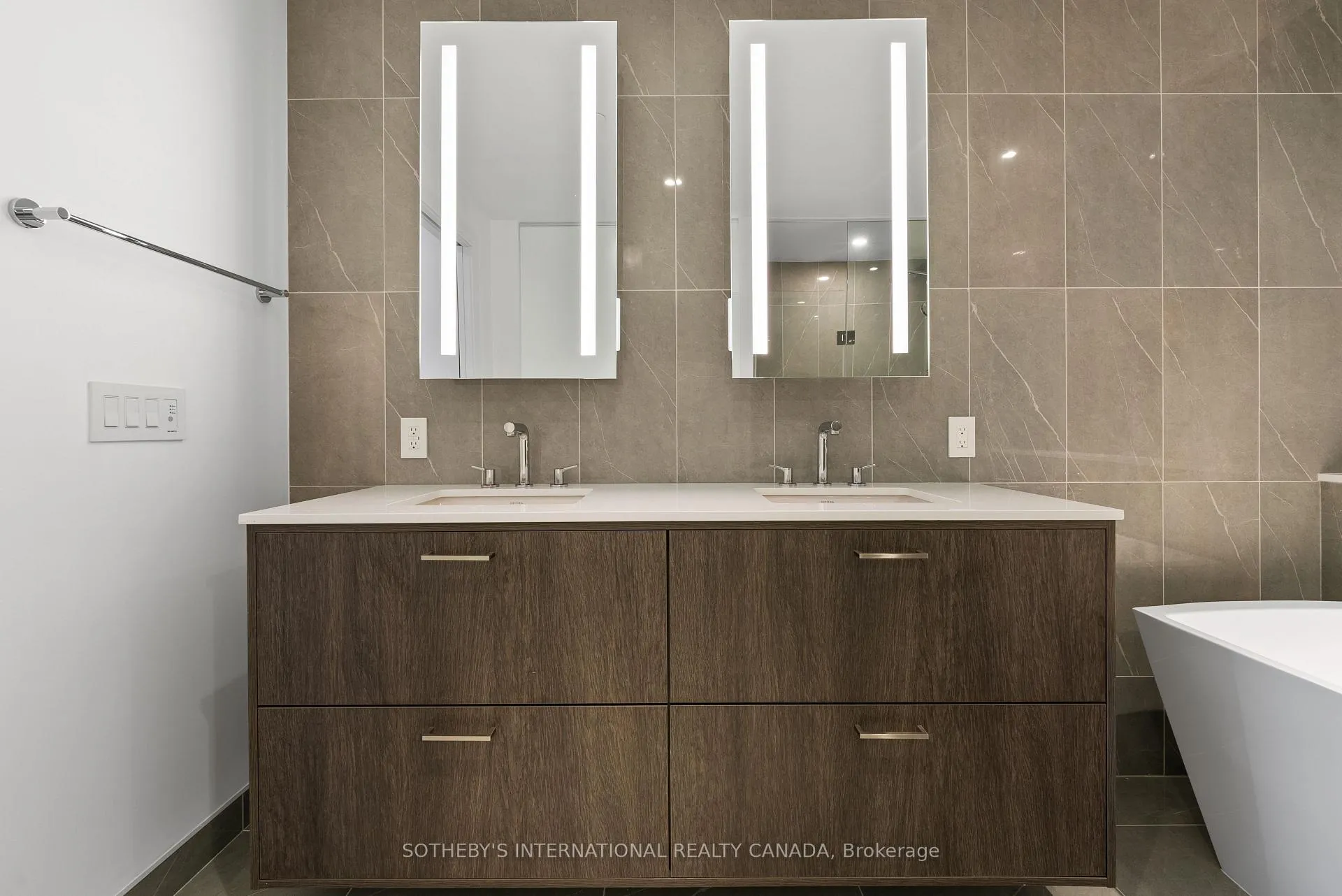 Photo 16 of Unit 610, 155 Merchants' Wharf, Toronto, Waterfront Communities — HOMEH