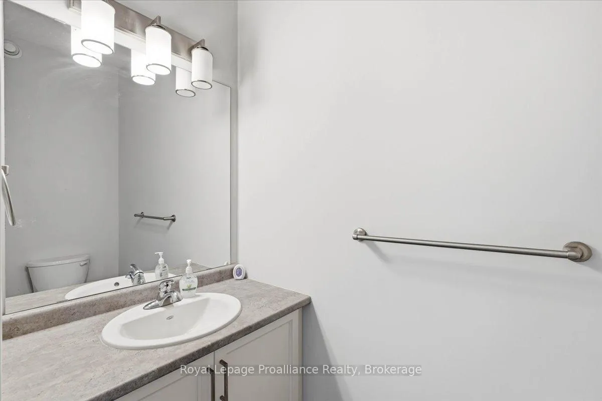 Photo 13 of 16 Ledgerock Court, Quinte West, Sidney Ward — HOMEH
