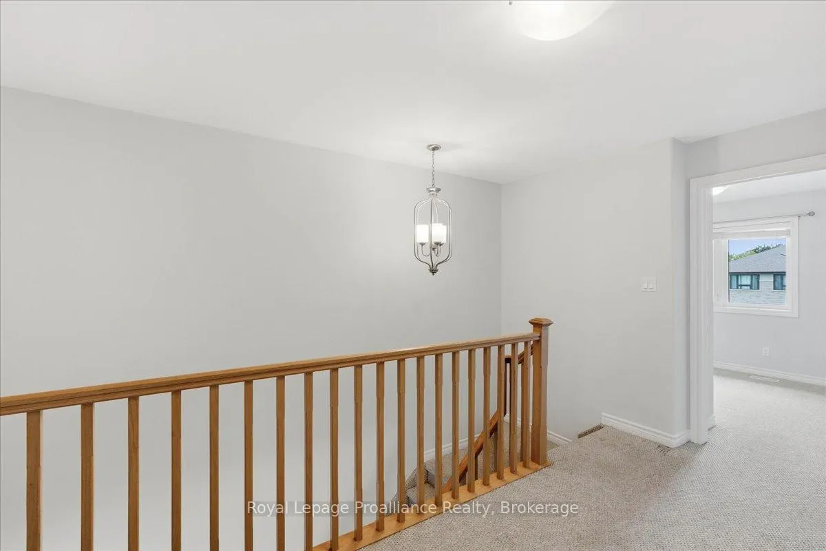 Photo 14 of 16 Ledgerock Court, Quinte West, Sidney Ward — HOMEH