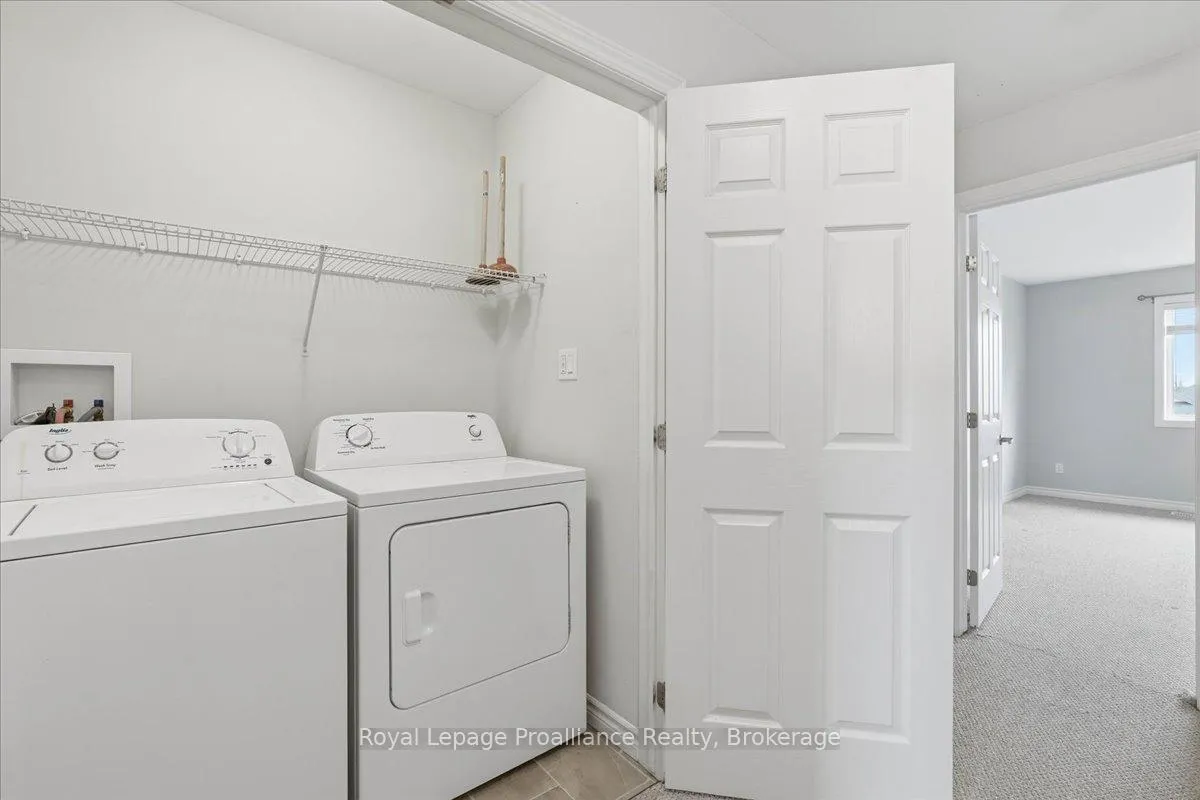 Photo 24 of 16 Ledgerock Court, Quinte West, Sidney Ward — HOMEH
