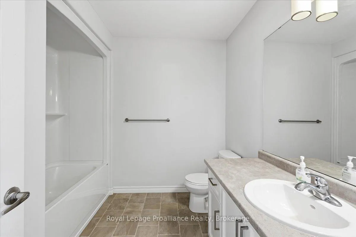Photo 27 of 16 Ledgerock Court, Quinte West, Sidney Ward — HOMEH