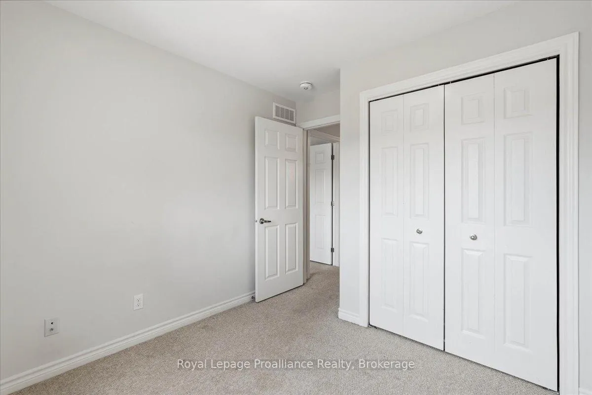 Photo 31 of 16 Ledgerock Court, Quinte West, Sidney Ward — HOMEH