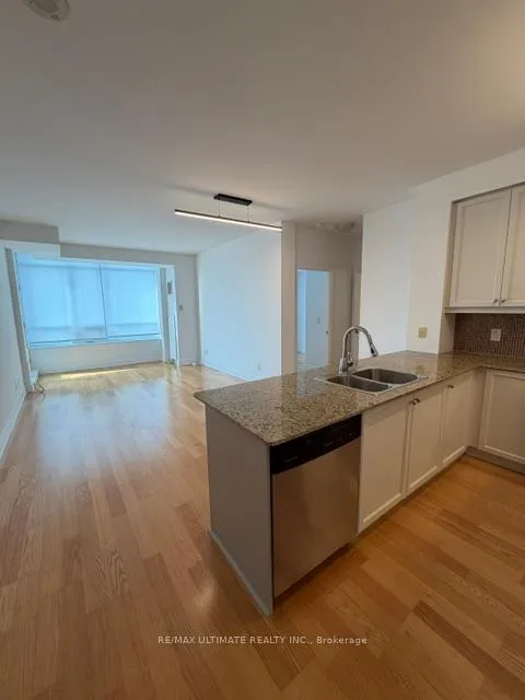 Photo 6 of Unit 605, 500 St Clair Avenue W, Toronto, Humewood-Cedarvale — HOMEH