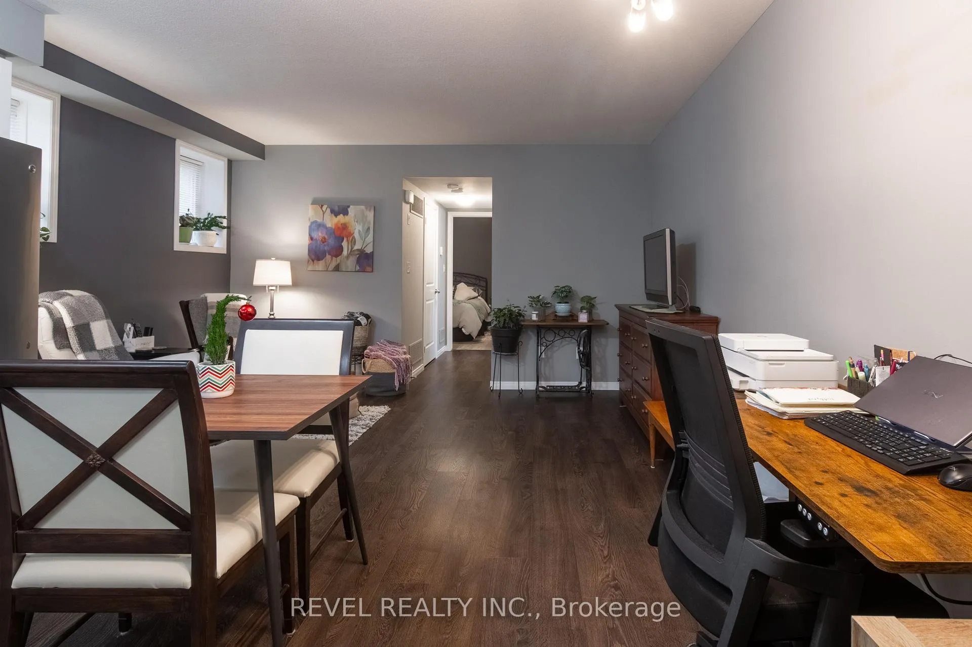 Photo 5 of Unit 16, 3200 Singleton Avenue, London, South W — HOMEH