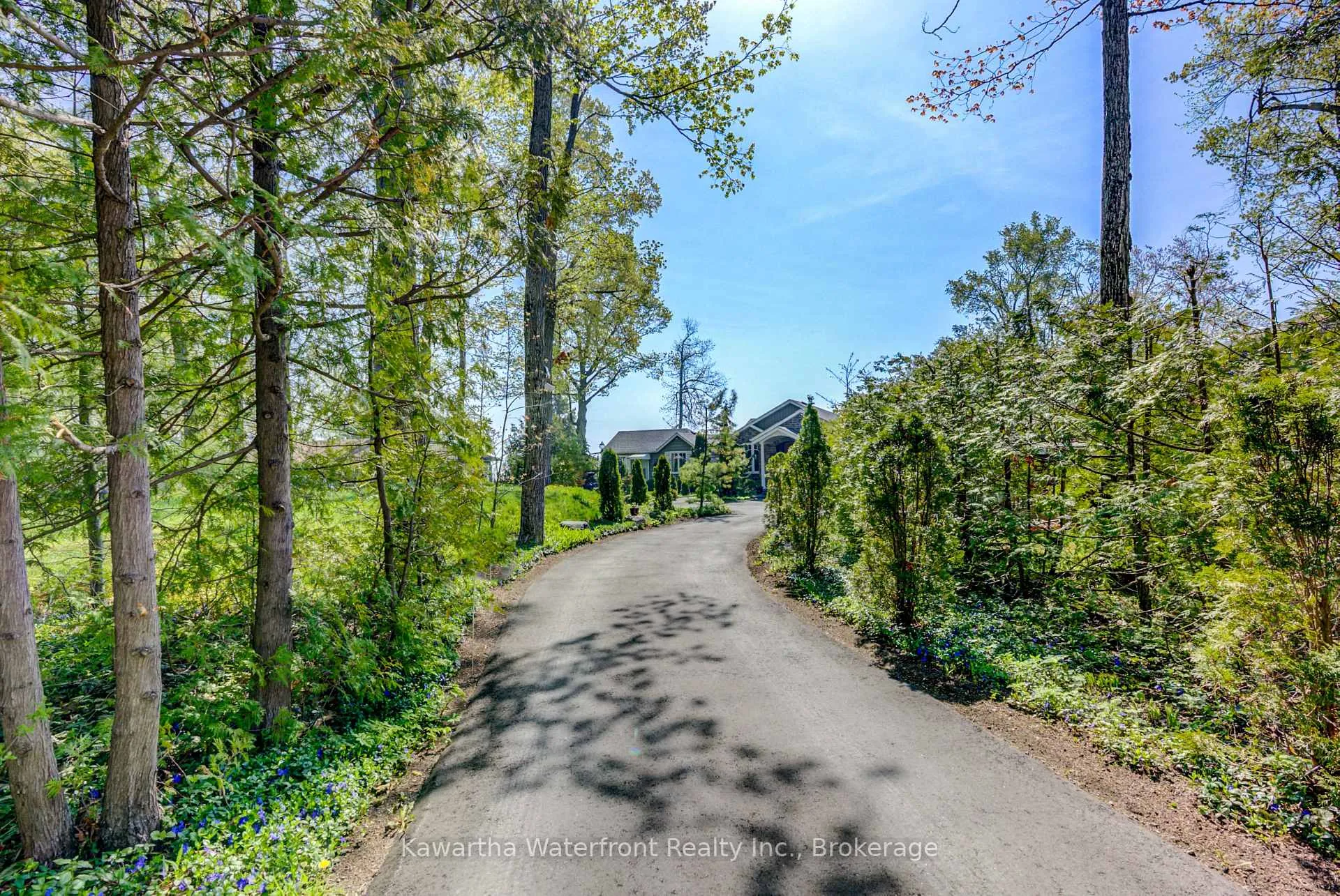 Photo 3 of 48 Maple Avenue, Kawartha Lakes, Bexley — HOMEH