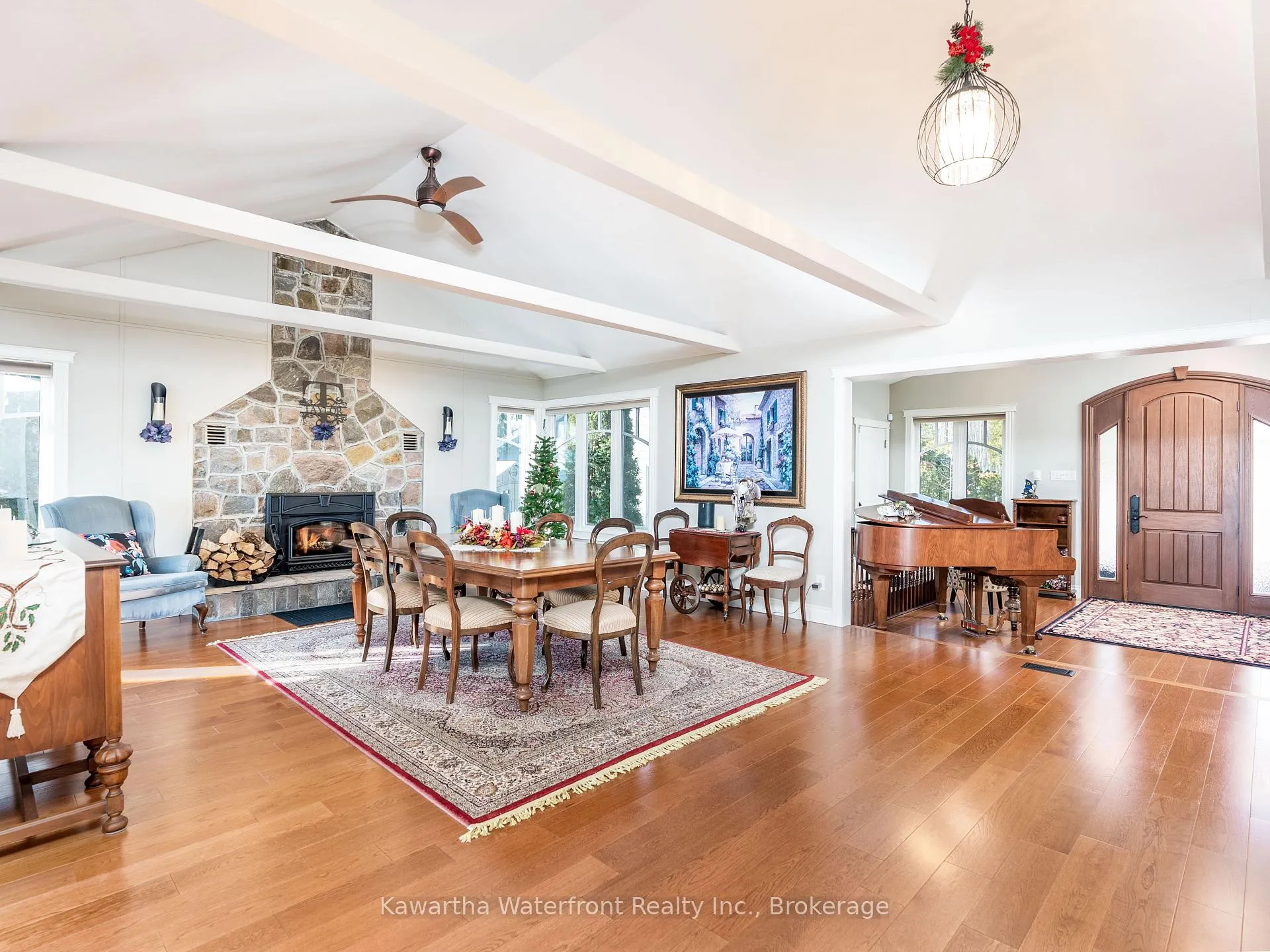 Photo 12 of 48 Maple Avenue, Kawartha Lakes, Bexley — HOMEH