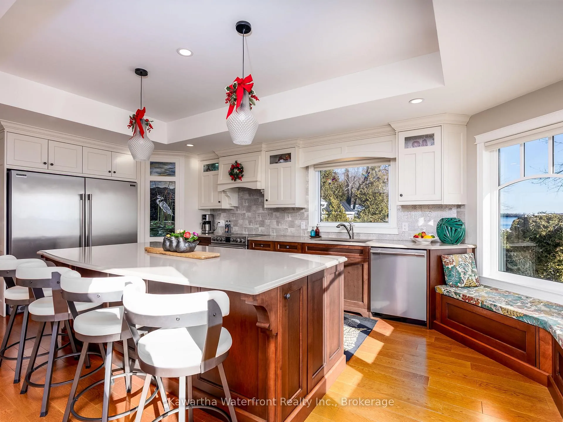 Photo 14 of 48 Maple Avenue, Kawartha Lakes, Bexley — HOMEH