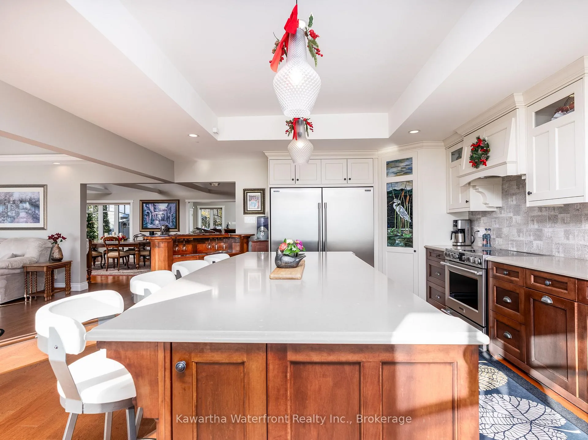 Photo 15 of 48 Maple Avenue, Kawartha Lakes, Bexley — HOMEH