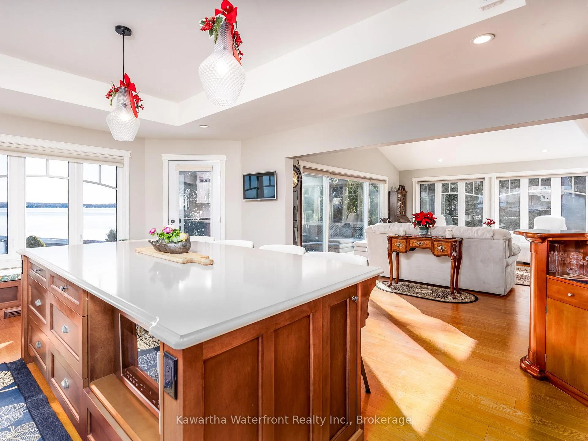Photo 17 of 48 Maple Avenue, Kawartha Lakes, Bexley — HOMEH