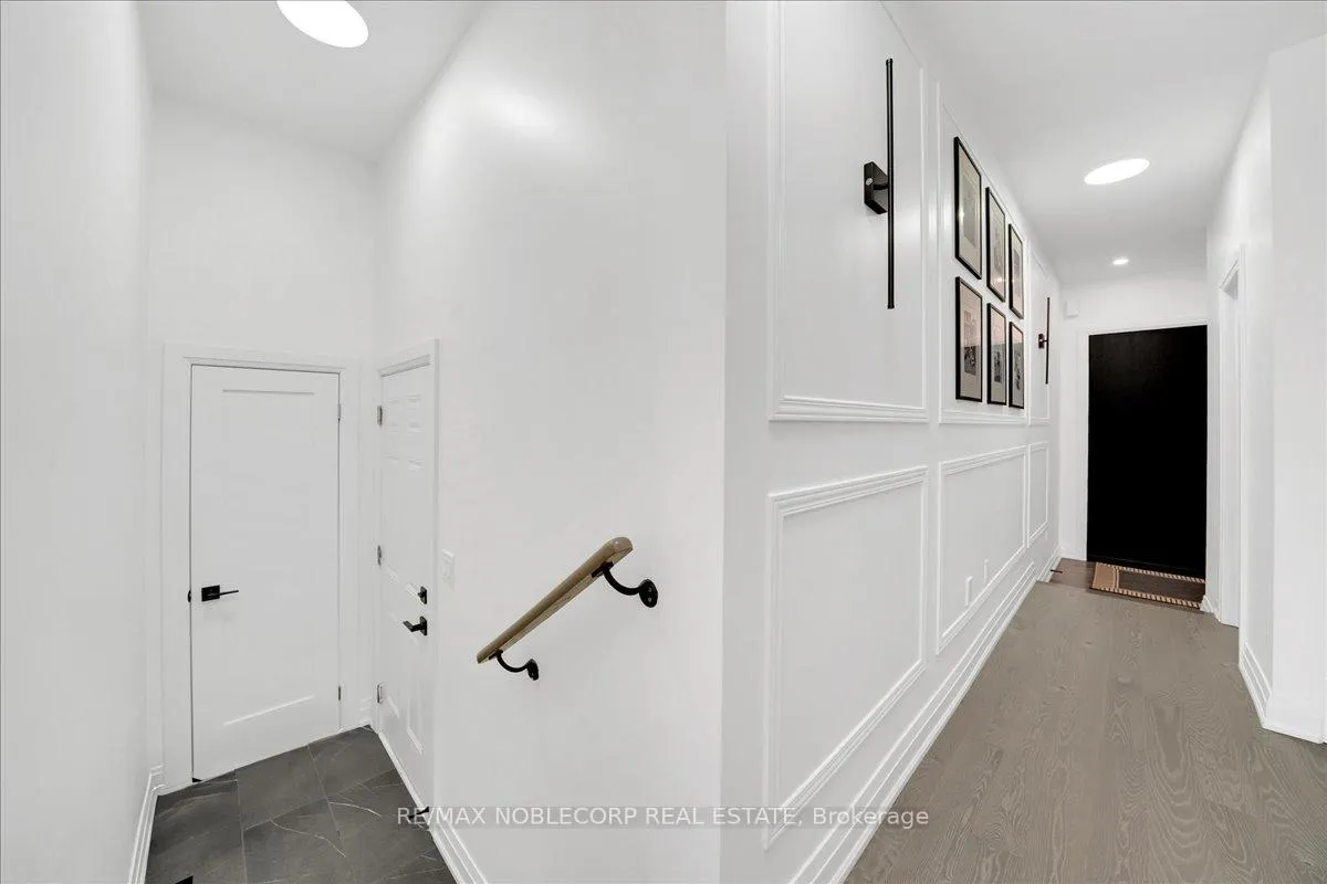 Photo 7 of 18 Ghent Drive, Vaughan, Kleinburg — HOMEH