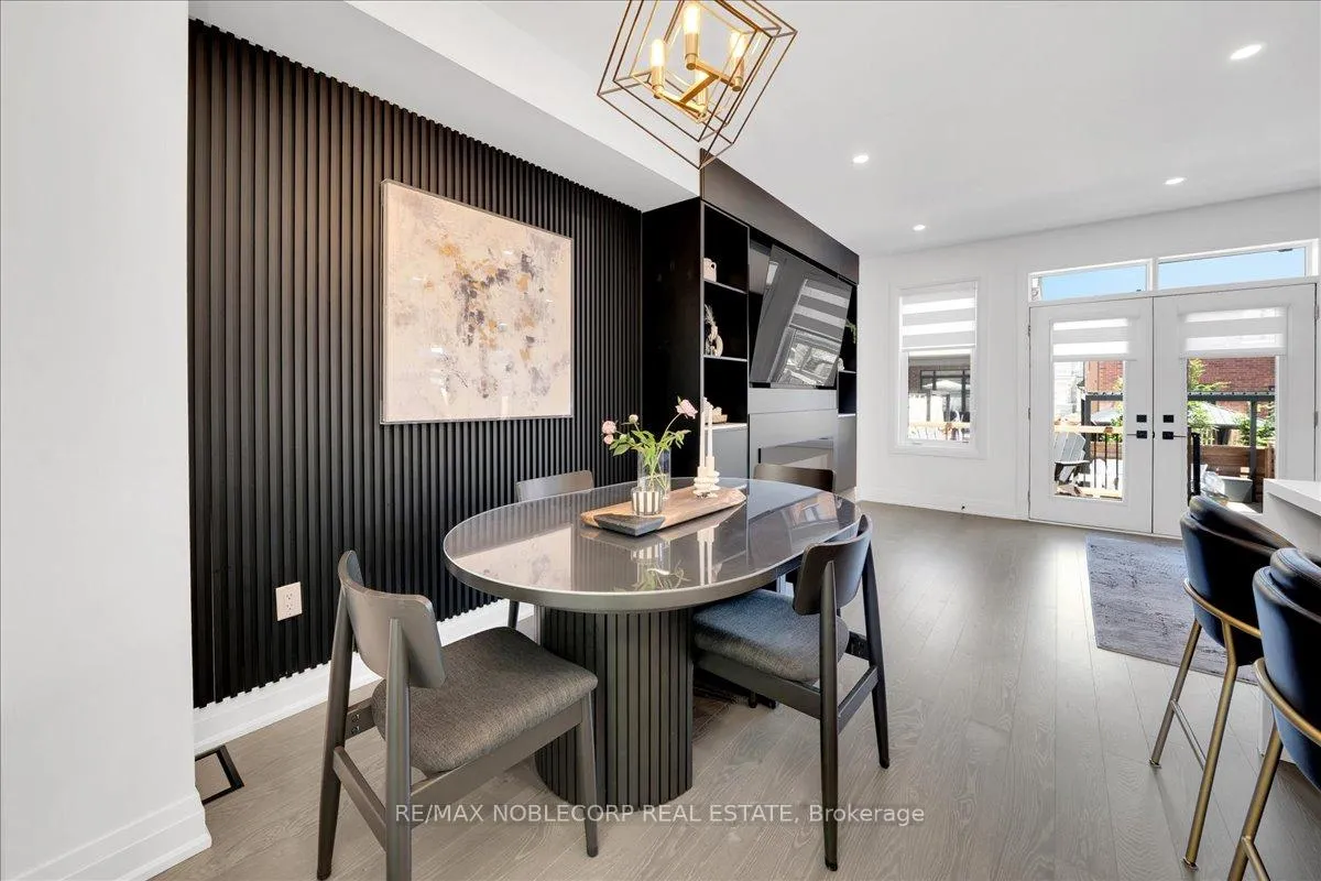 Photo 14 of 18 Ghent Drive, Vaughan, Kleinburg — HOMEH