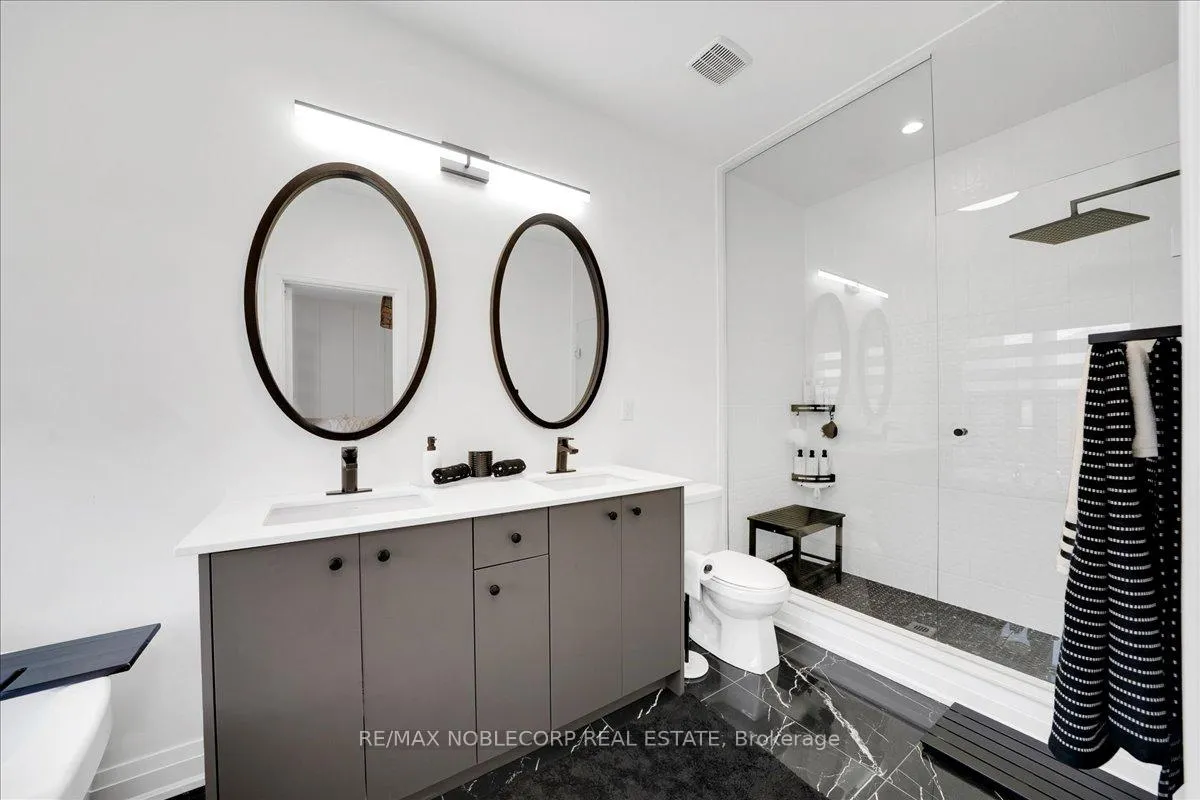 Photo 21 of 18 Ghent Drive, Vaughan, Kleinburg — HOMEH