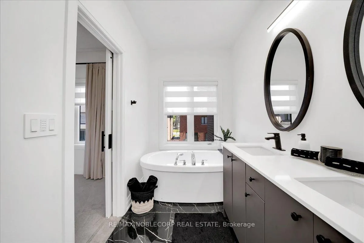 Photo 23 of 18 Ghent Drive, Vaughan, Kleinburg — HOMEH