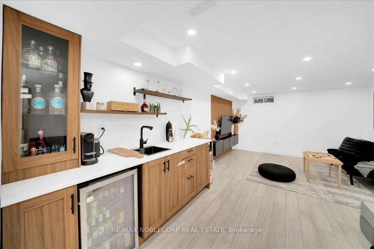 Photo 29 of 18 Ghent Drive, Vaughan, Kleinburg — HOMEH