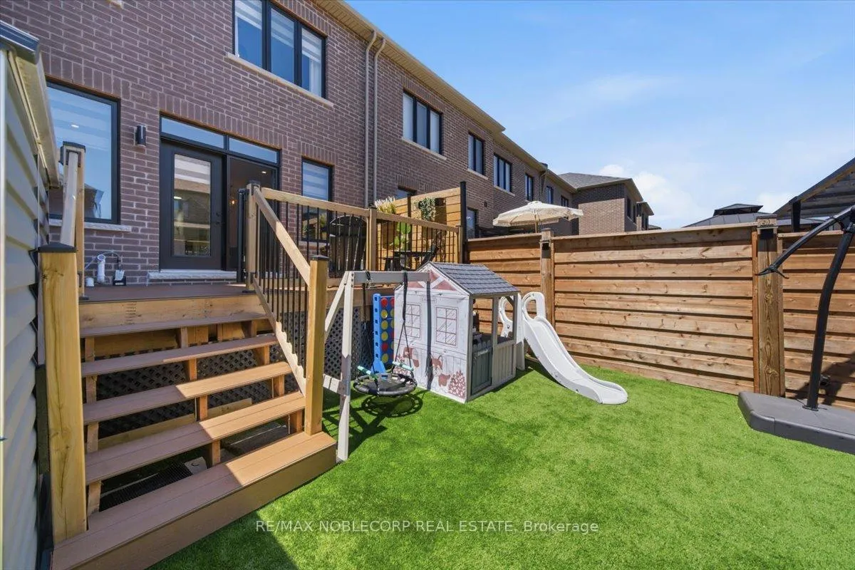 Photo 34 of 18 Ghent Drive, Vaughan, Kleinburg — HOMEH