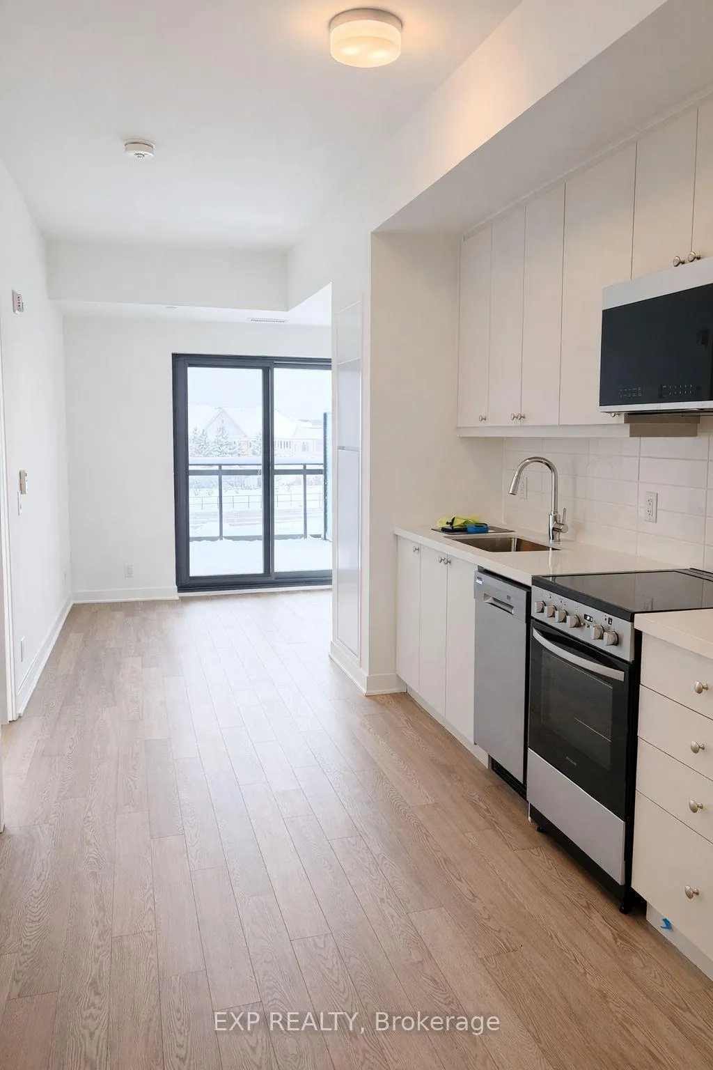 Photo 12 of Unit 328, 51 clarington Boulevard, Clarington, Bowmanville — HOMEH