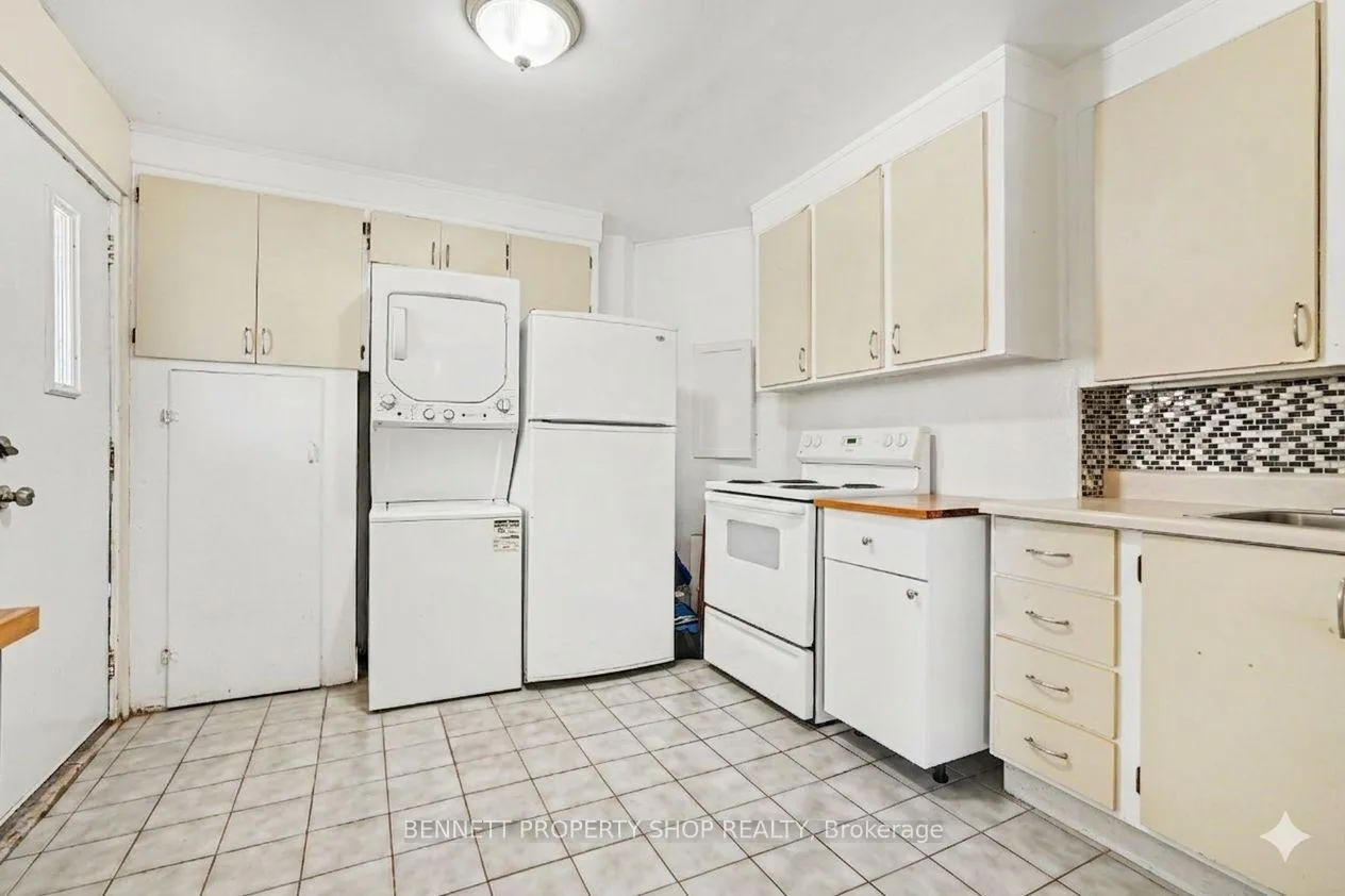 Photo 10 of 34 Hazel Street, Ottawa, Ottawa East — HOMEH