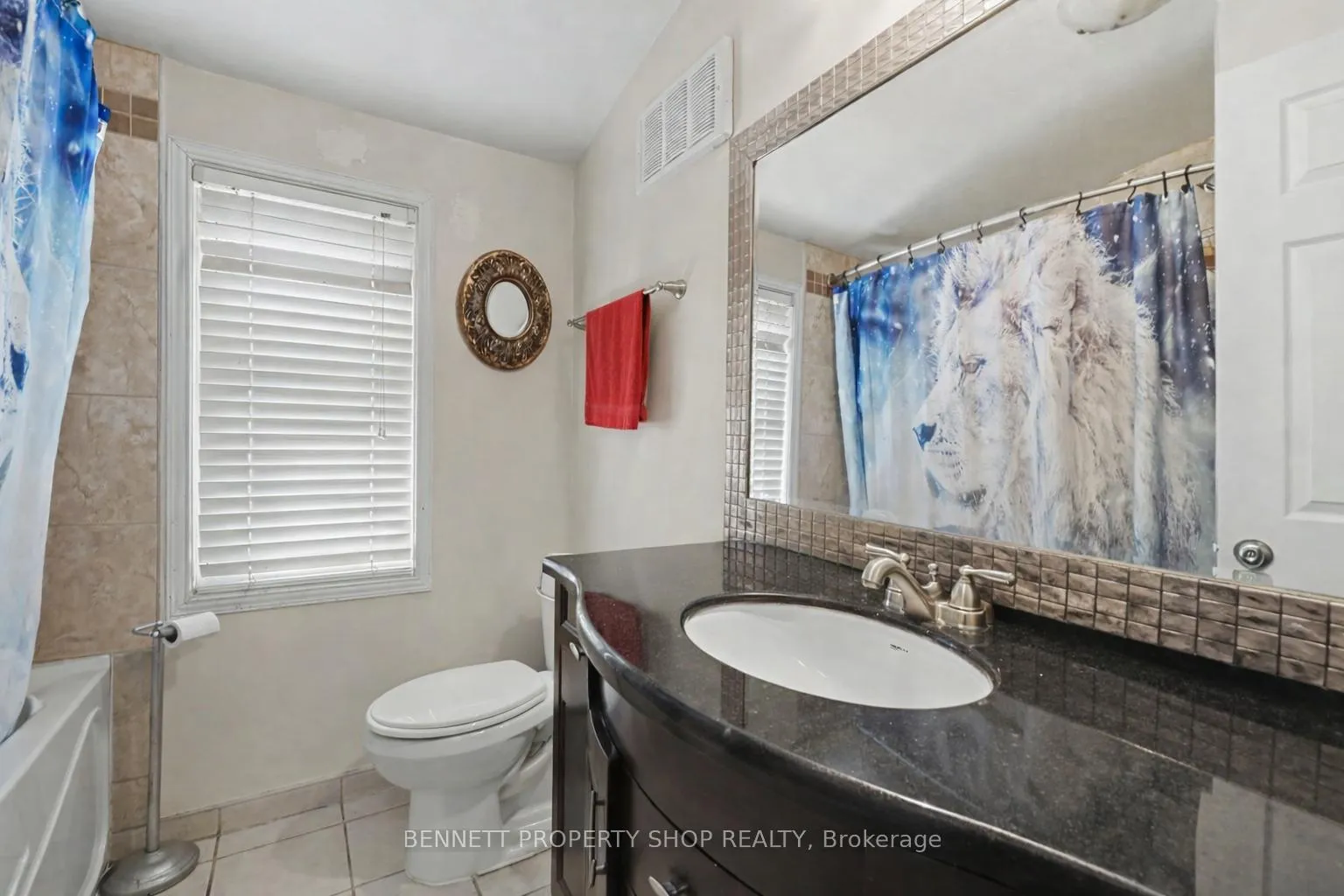 Photo 17 of 34 Hazel Street, Ottawa, Ottawa East — HOMEH