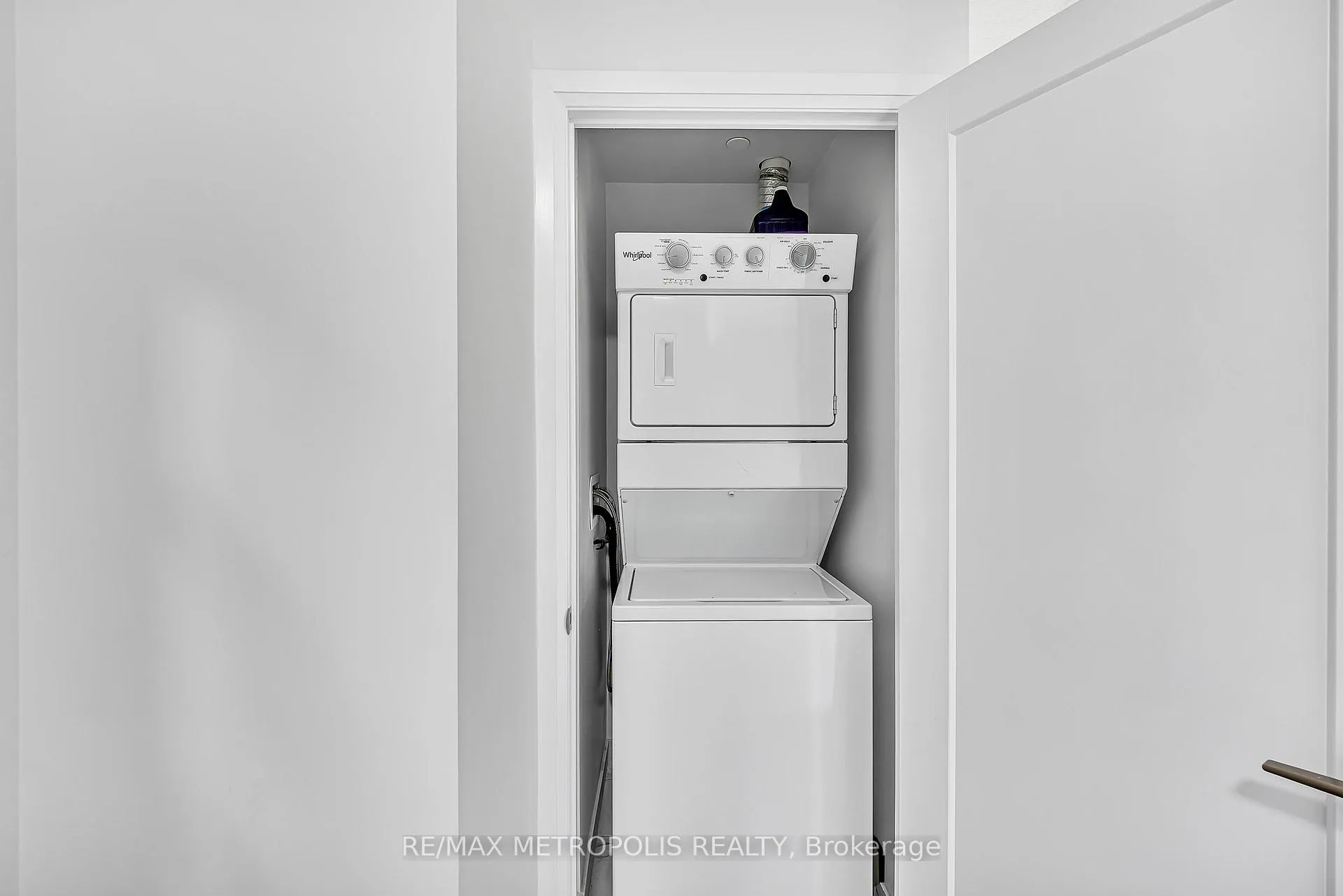Photo 6 of Unit 1310, 3220 Sheppard Avenue E, Scarborough, Tam O'Shanter-Sullivan — HOMEH