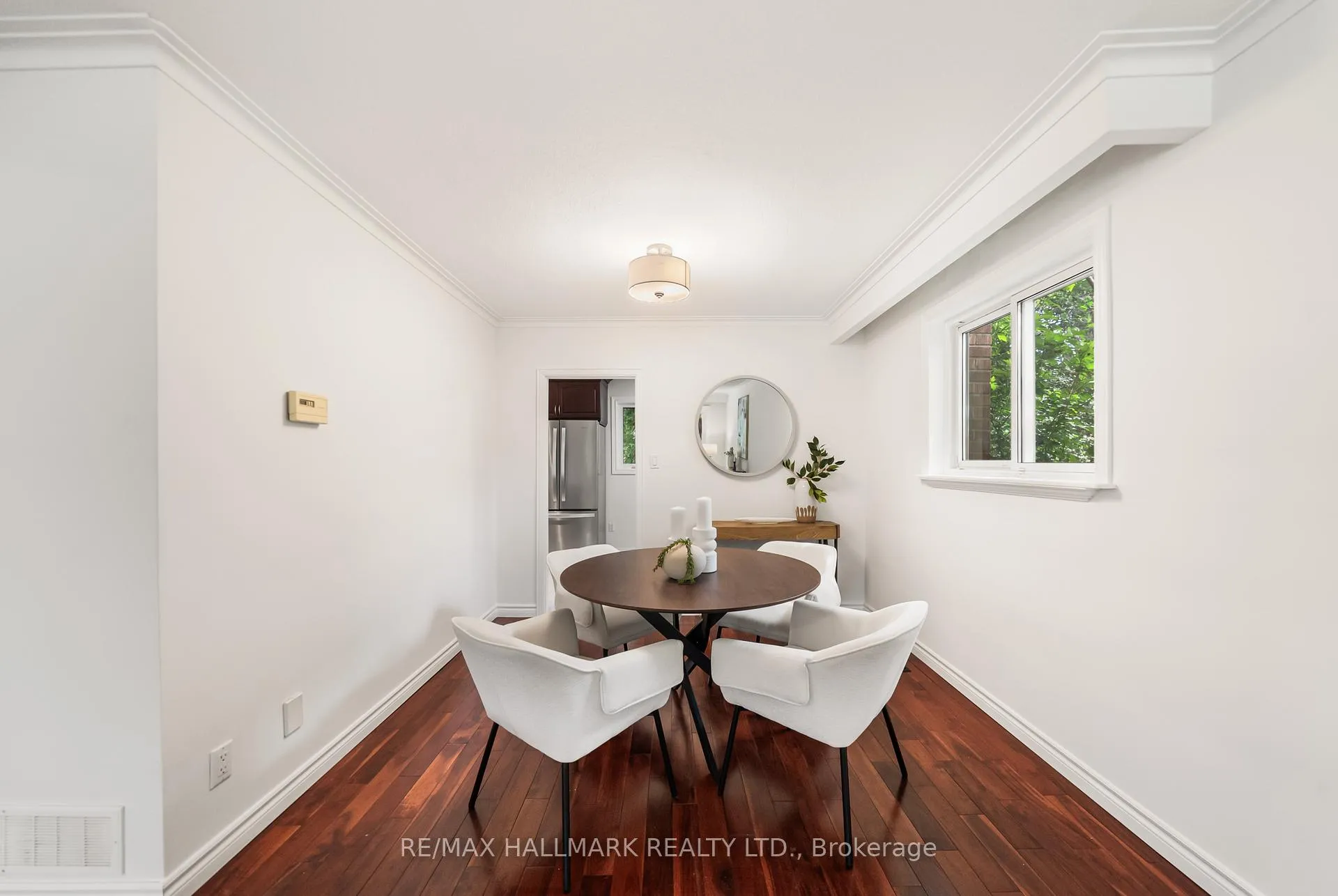 Photo 10 of 65 Allview Crescent, North York, Bayview Village — HOMEH