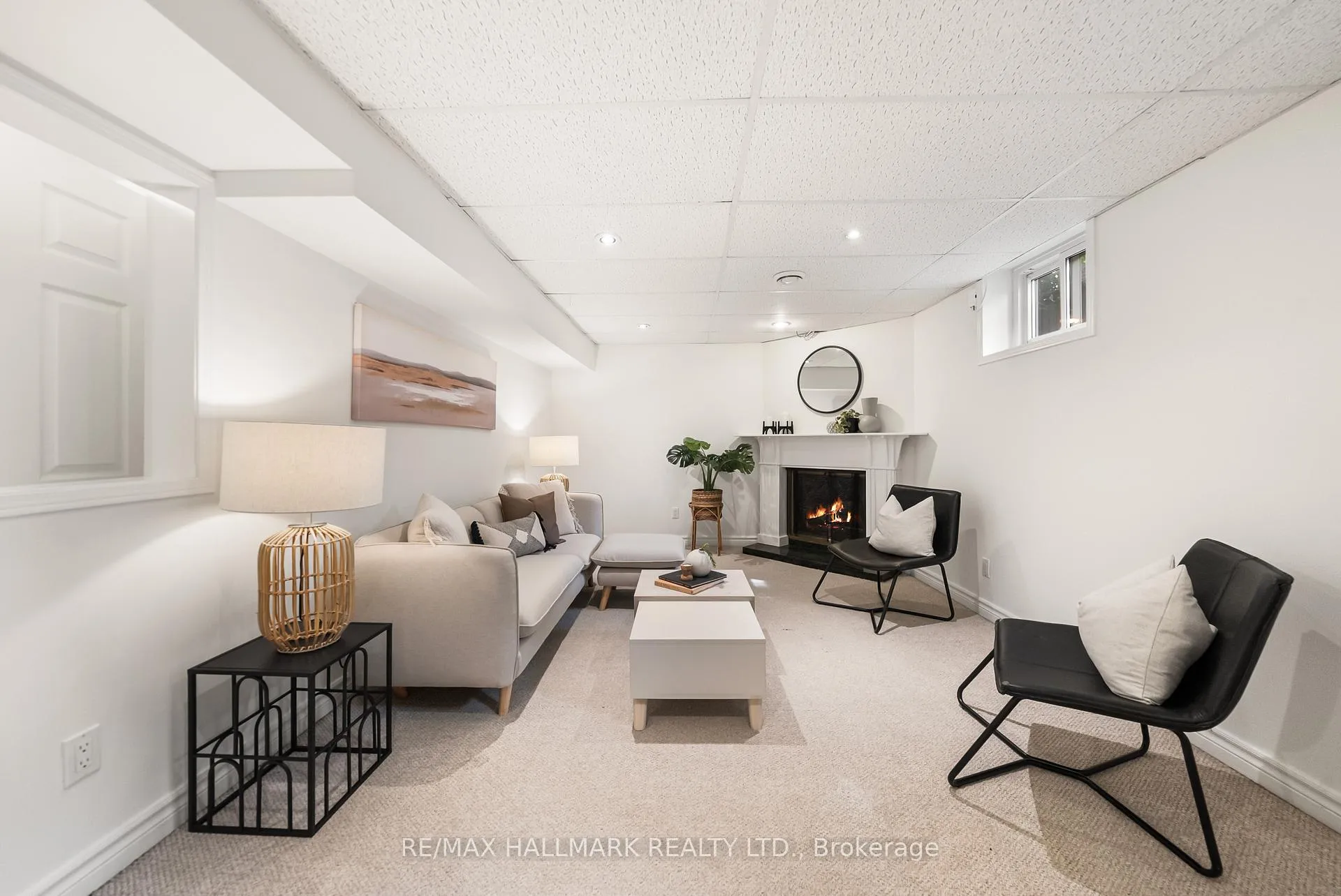 Photo 31 of 65 Allview Crescent, North York, Bayview Village — HOMEH