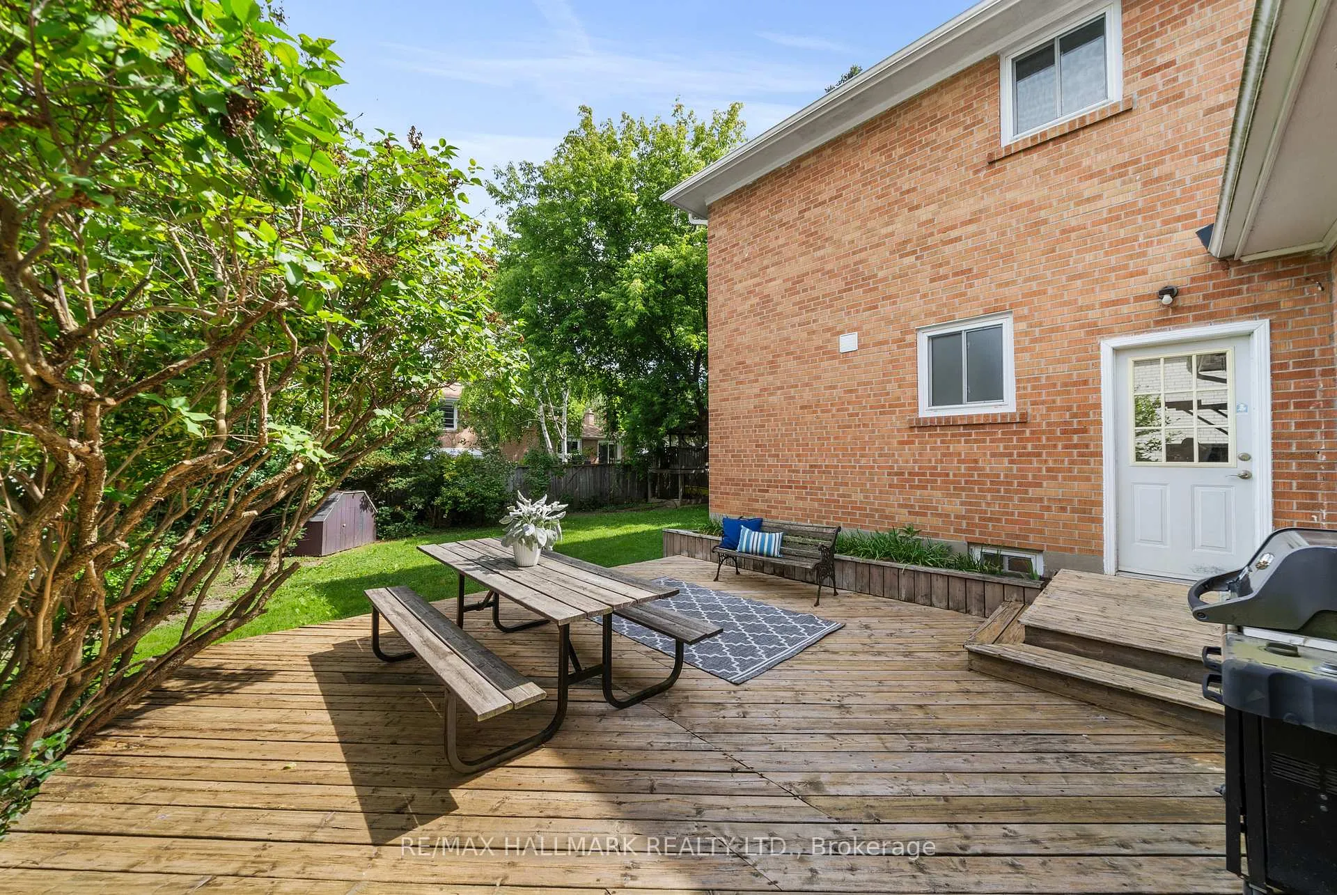 Photo 38 of 65 Allview Crescent, North York, Bayview Village — HOMEH
