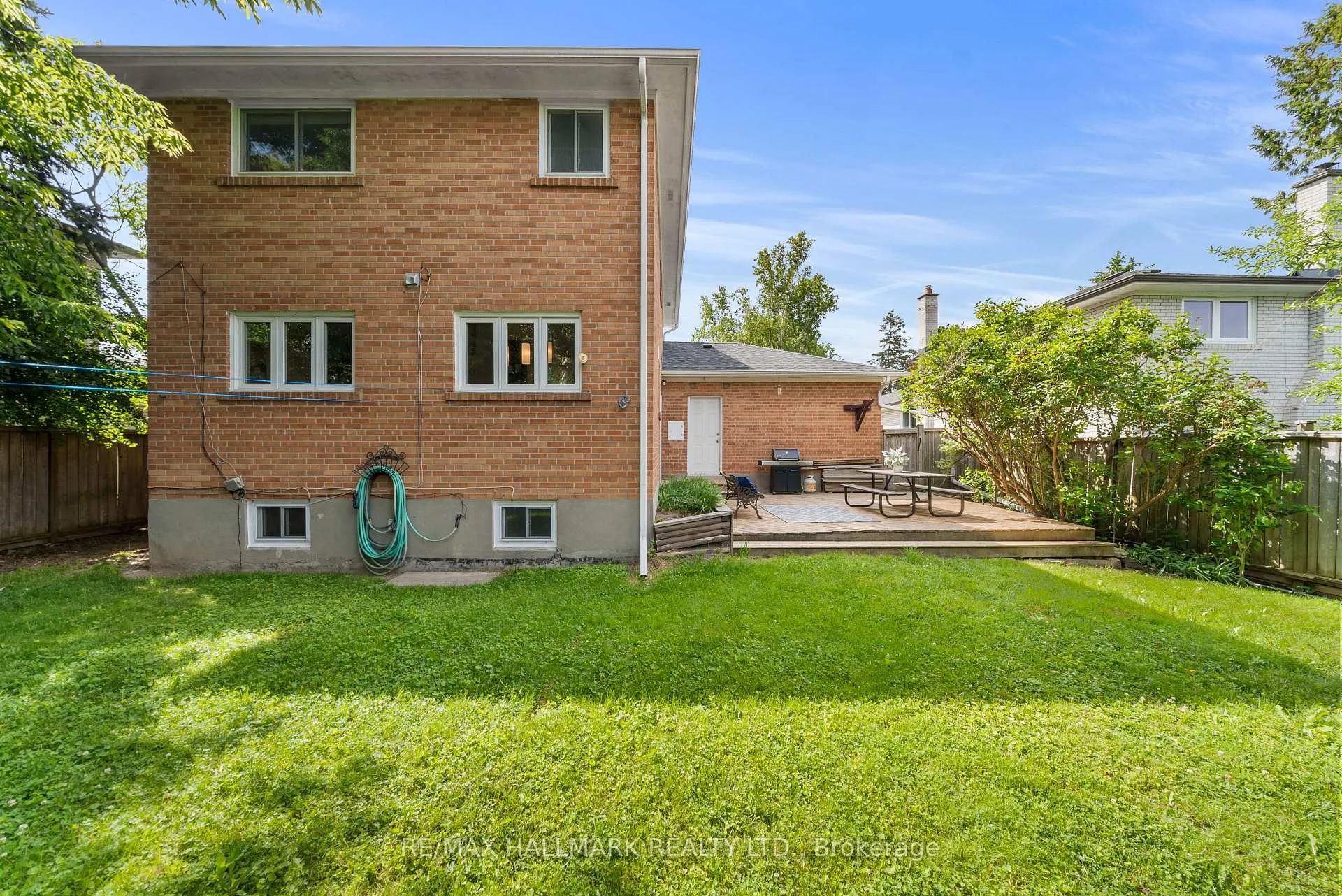 Photo 41 of 65 Allview Crescent, North York, Bayview Village — HOMEH