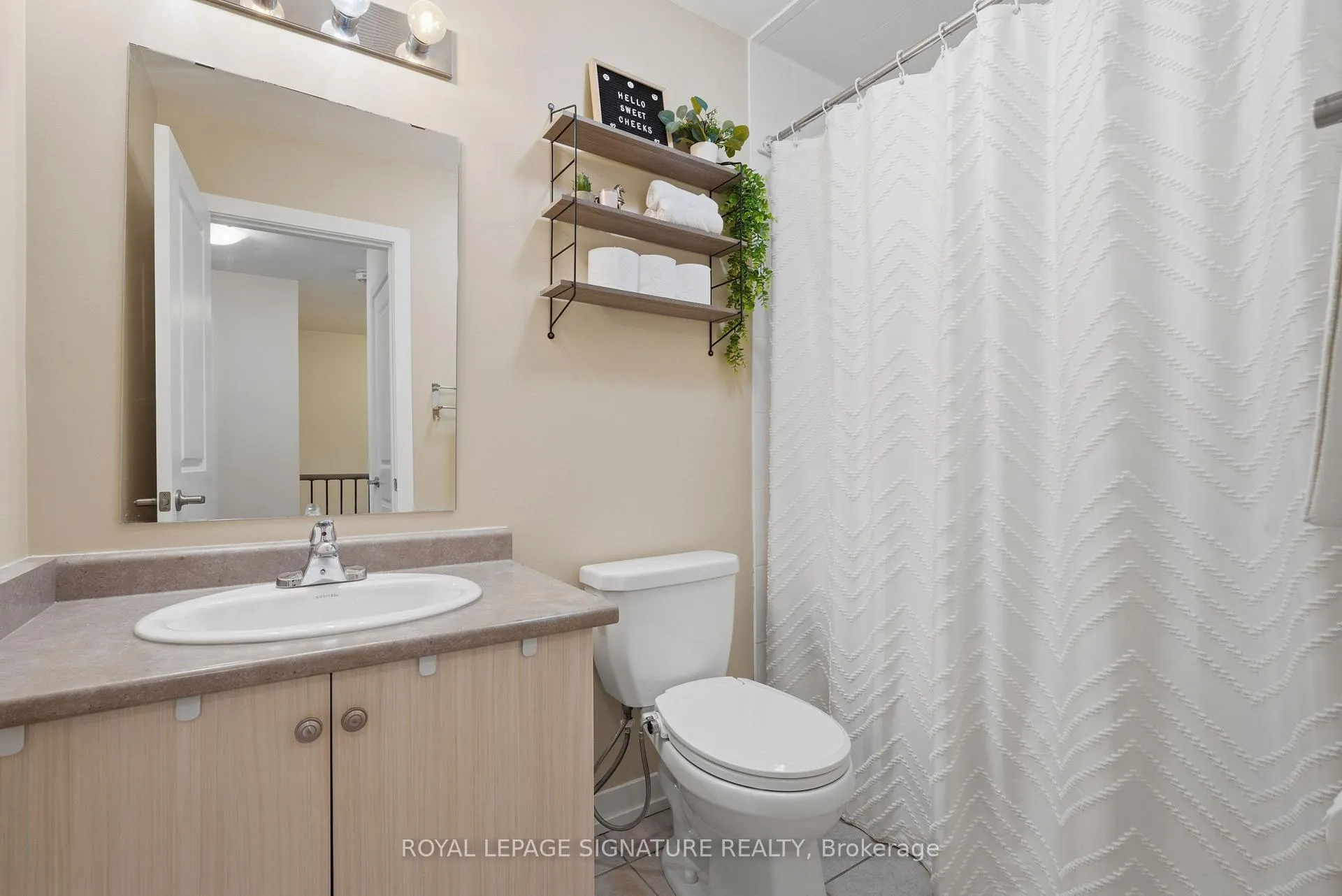 Photo 16 of Unit 50, 2315 Sheppard Avenue W, North York, Humberlea-Pelmo Park — HOMEH