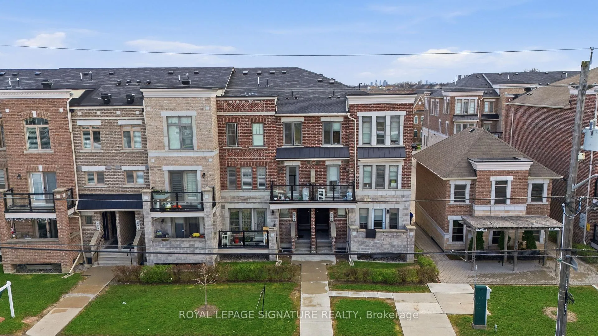 Photo 18 of Unit 50, 2315 Sheppard Avenue W, North York, Humberlea-Pelmo Park — HOMEH