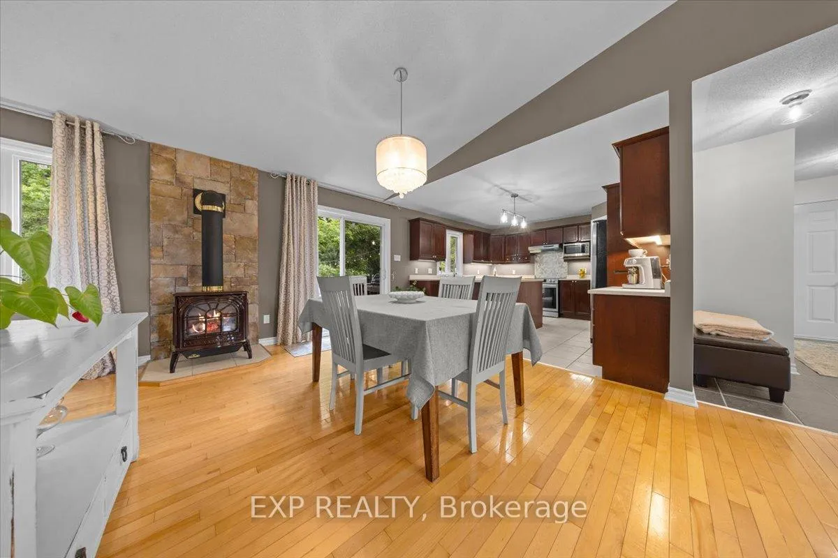 Photo 7 of 2670 Pierrette Drive, Ottawa, Cumberland Estates — HOMEH