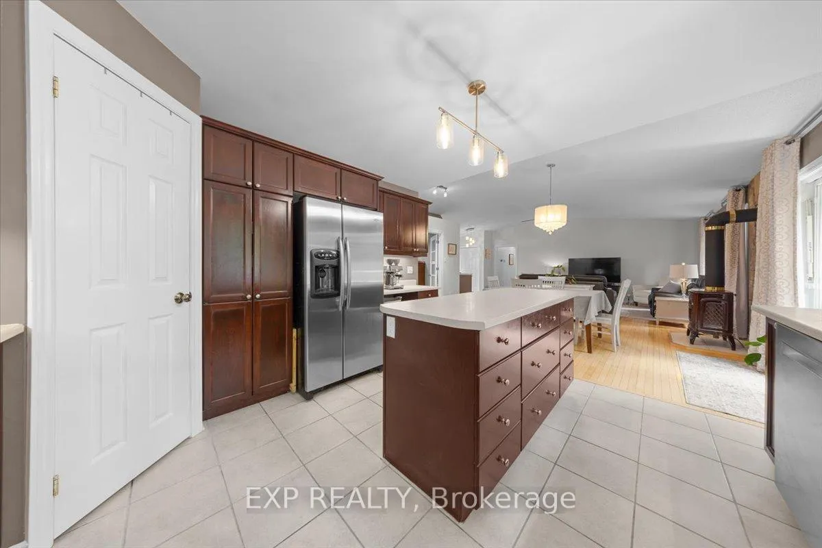 Photo 13 of 2670 Pierrette Drive, Ottawa, Cumberland Estates — HOMEH