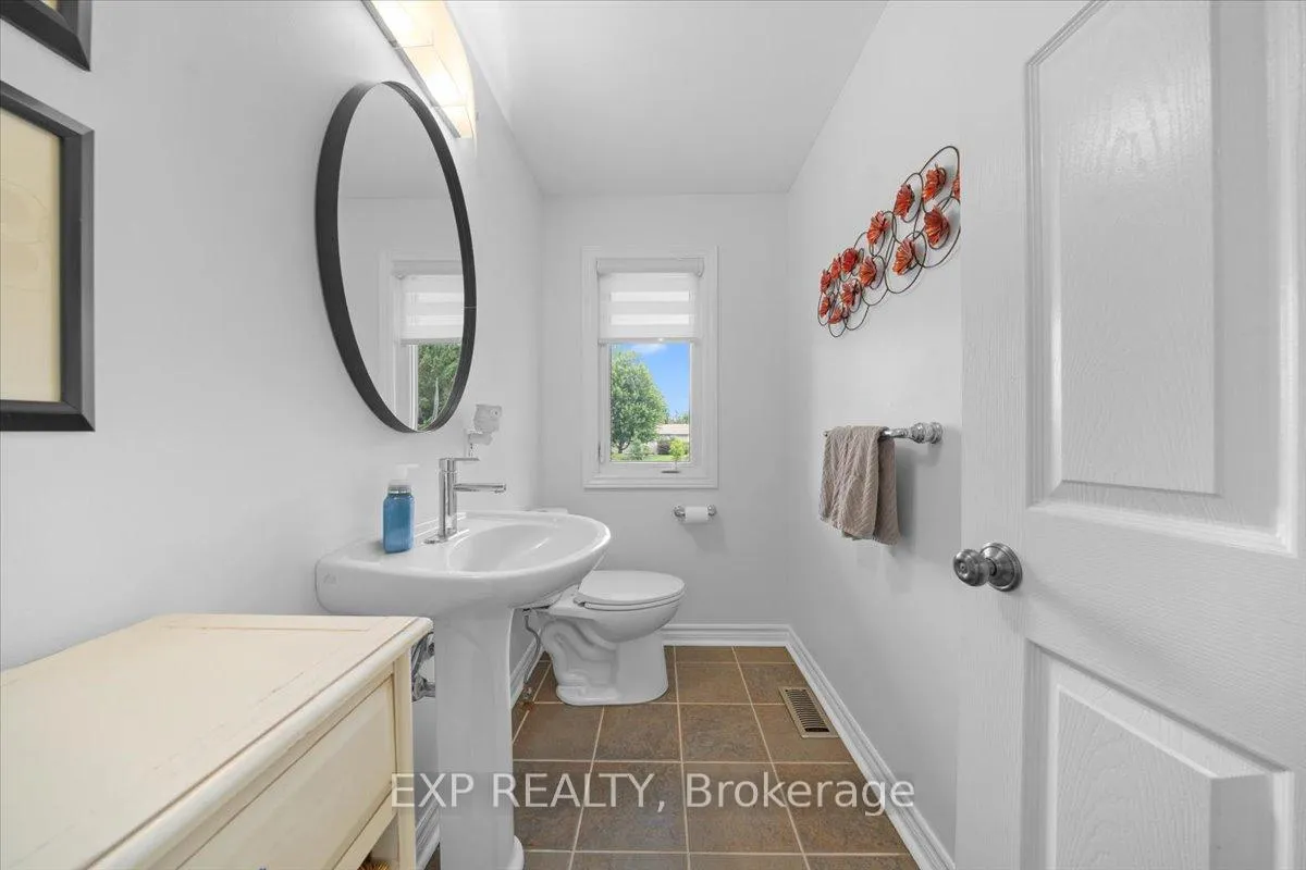 Photo 16 of 2670 Pierrette Drive, Ottawa, Cumberland Estates — HOMEH