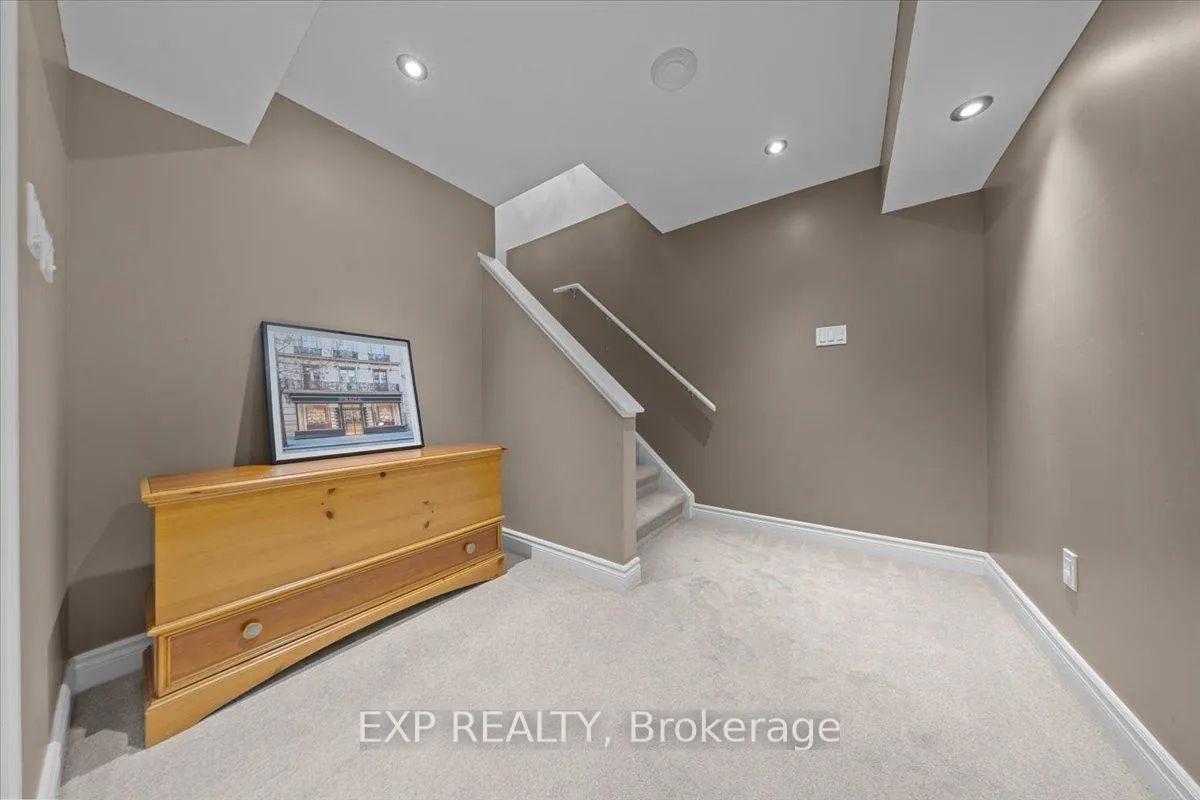 Photo 25 of 2670 Pierrette Drive, Ottawa, Cumberland Estates — HOMEH