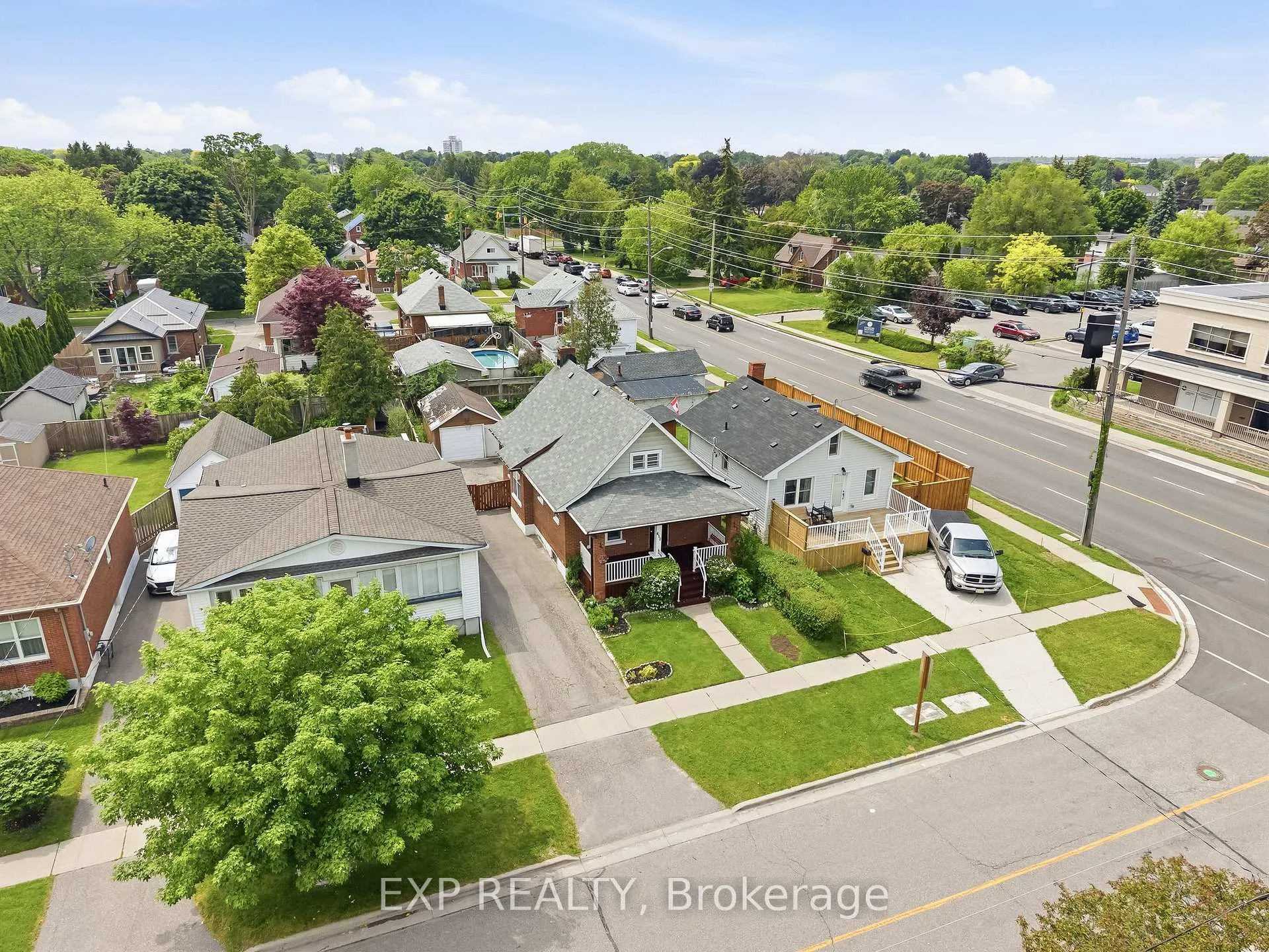 Photo 7 of 652 Hortop Street, Oshawa, O'Neill — HOMEH