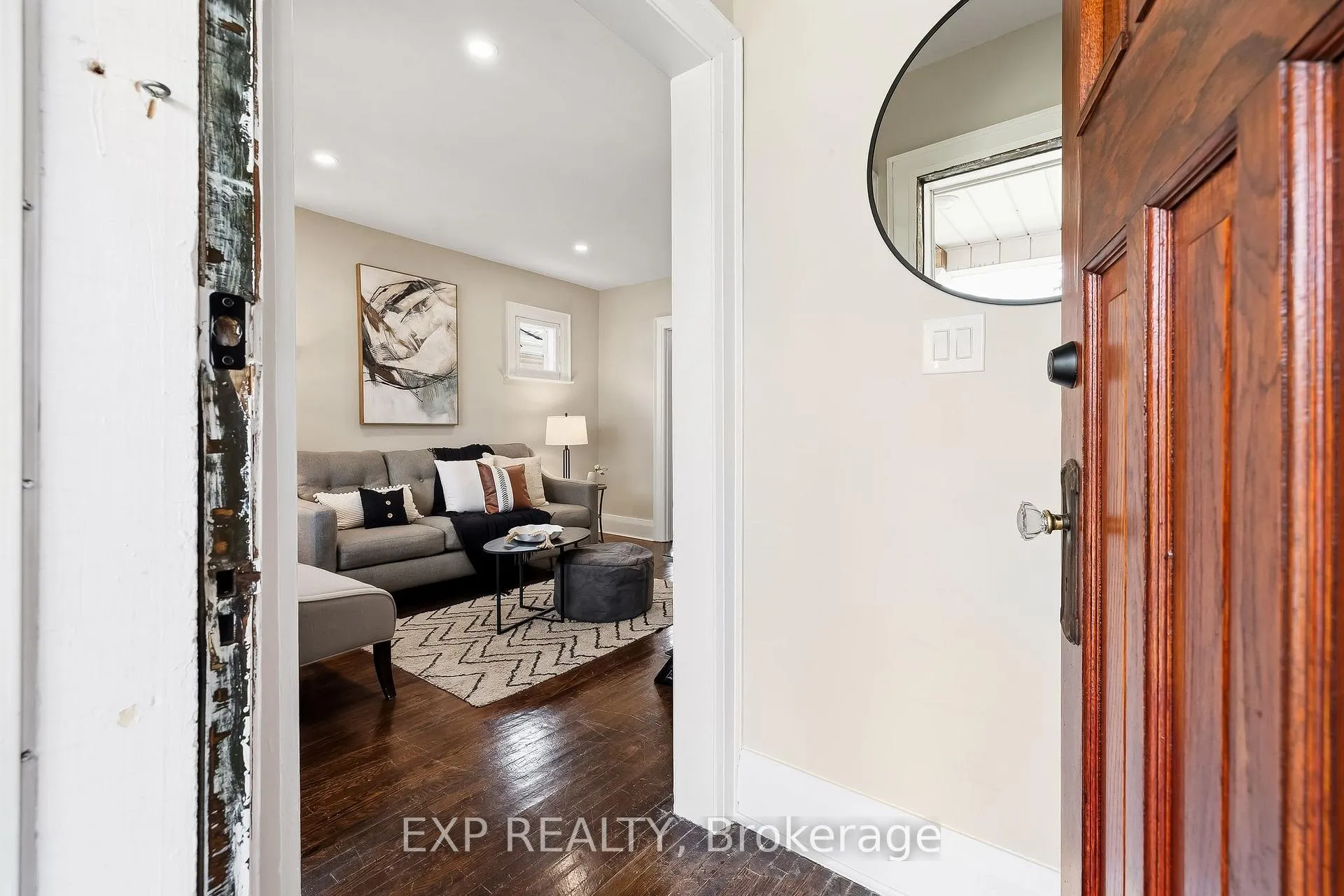 Photo 12 of 652 Hortop Street, Oshawa, O'Neill — HOMEH
