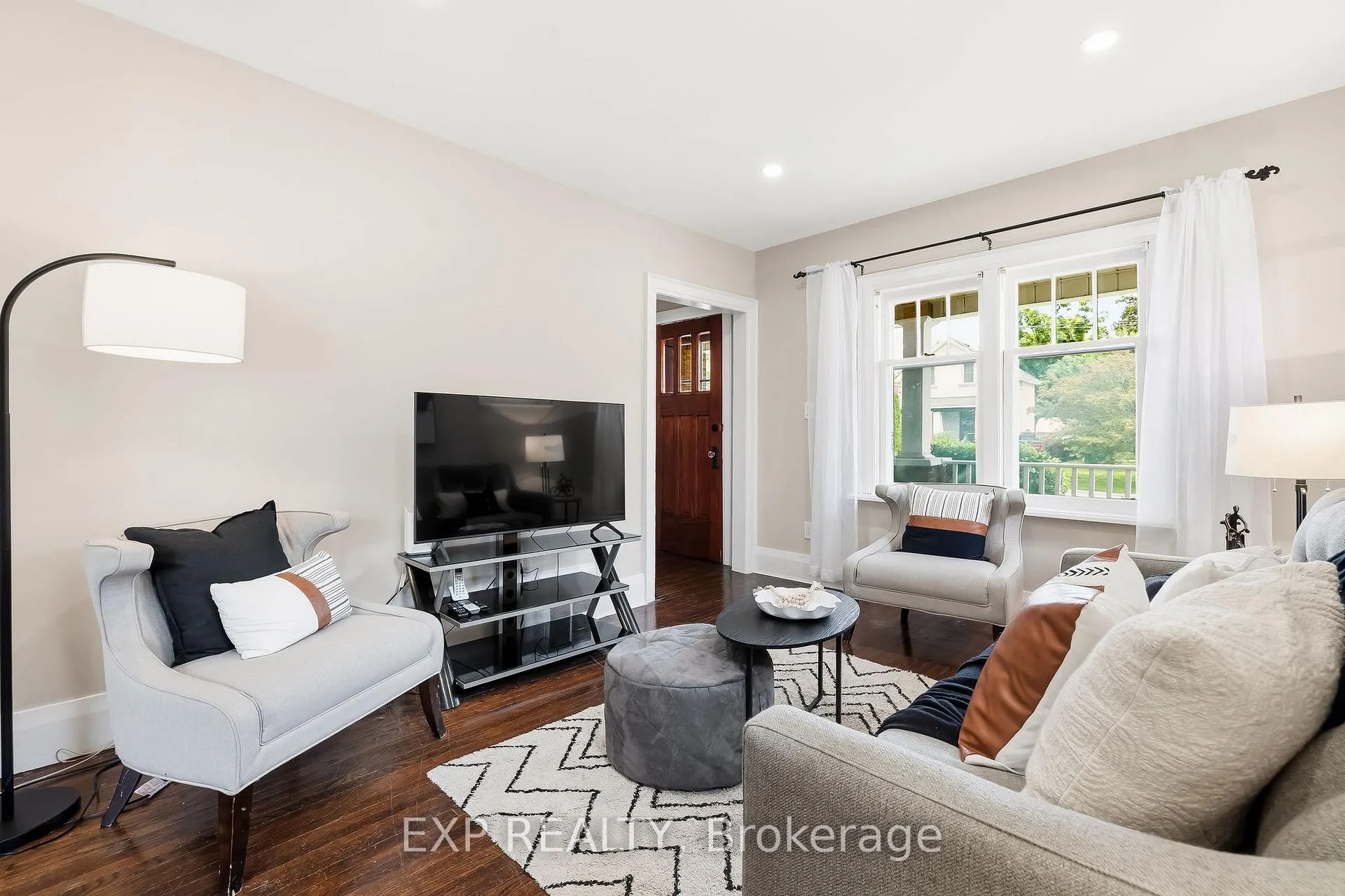 Photo 16 of 652 Hortop Street, Oshawa, O'Neill — HOMEH