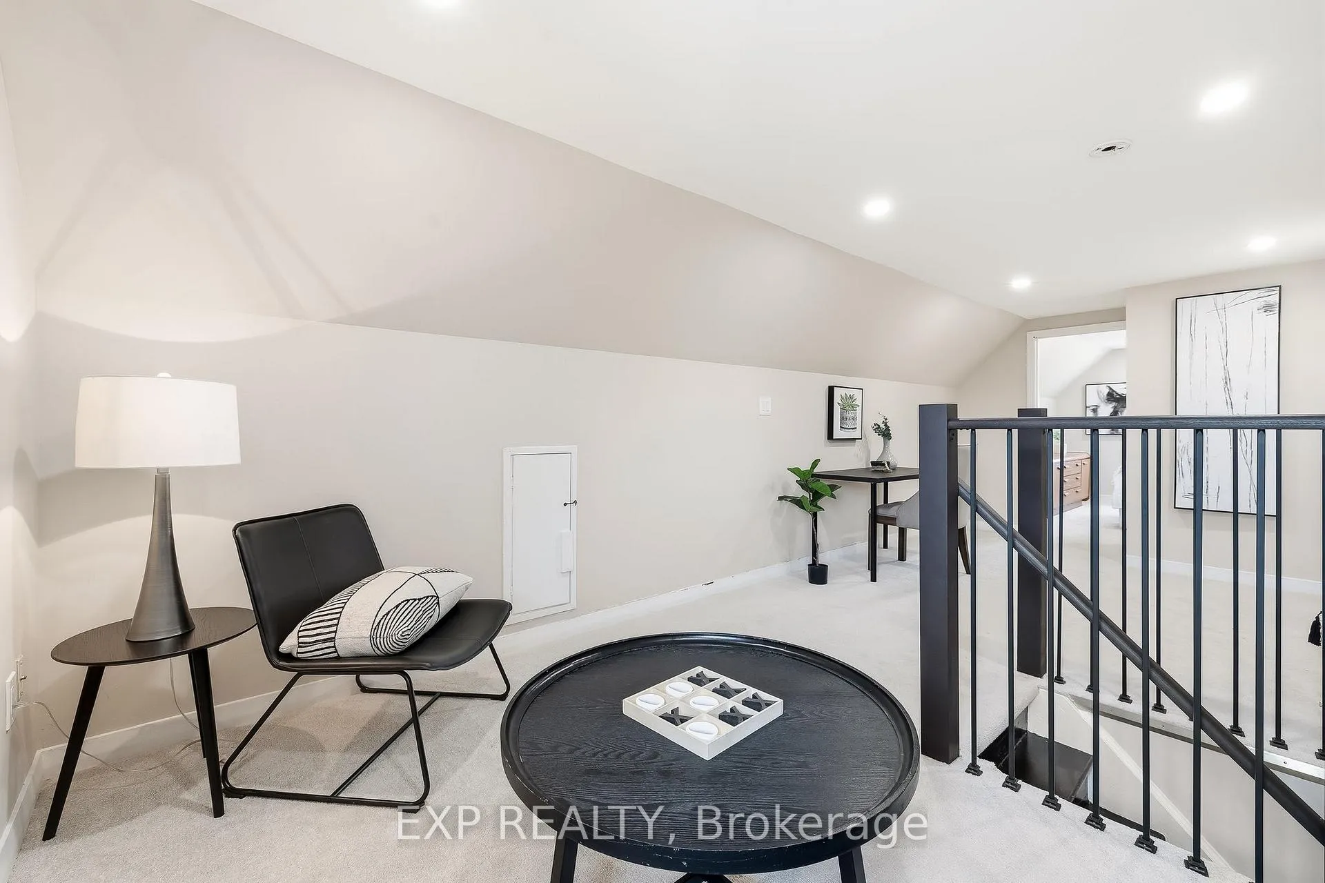 Photo 30 of 652 Hortop Street, Oshawa, O'Neill — HOMEH