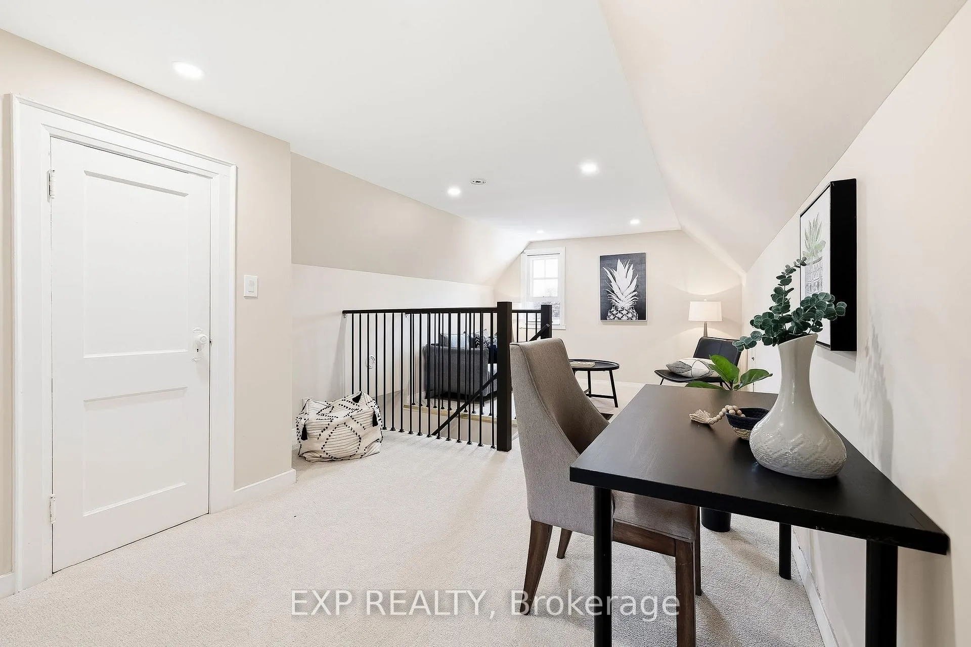 Photo 31 of 652 Hortop Street, Oshawa, O'Neill — HOMEH