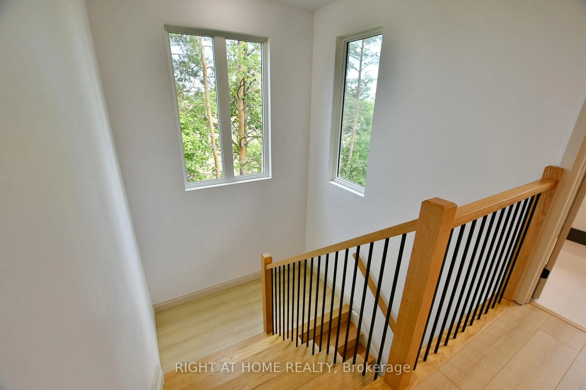 Photo 18 of 2946 County Road 92, Springwater, Rural Springwater — HOMEH