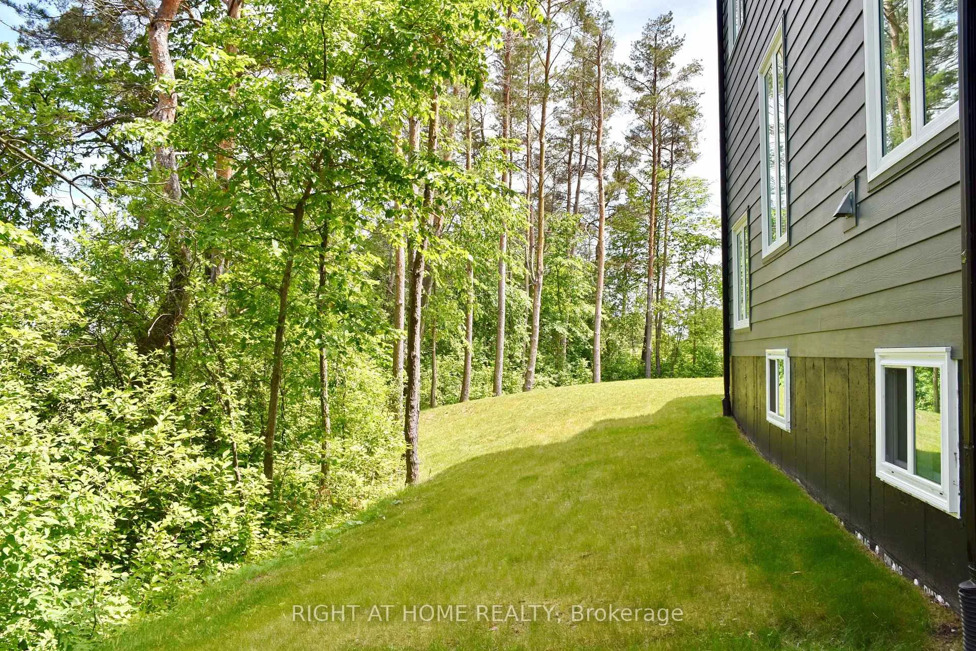 Photo 36 of 2946 County Road 92, Springwater, Rural Springwater — HOMEH