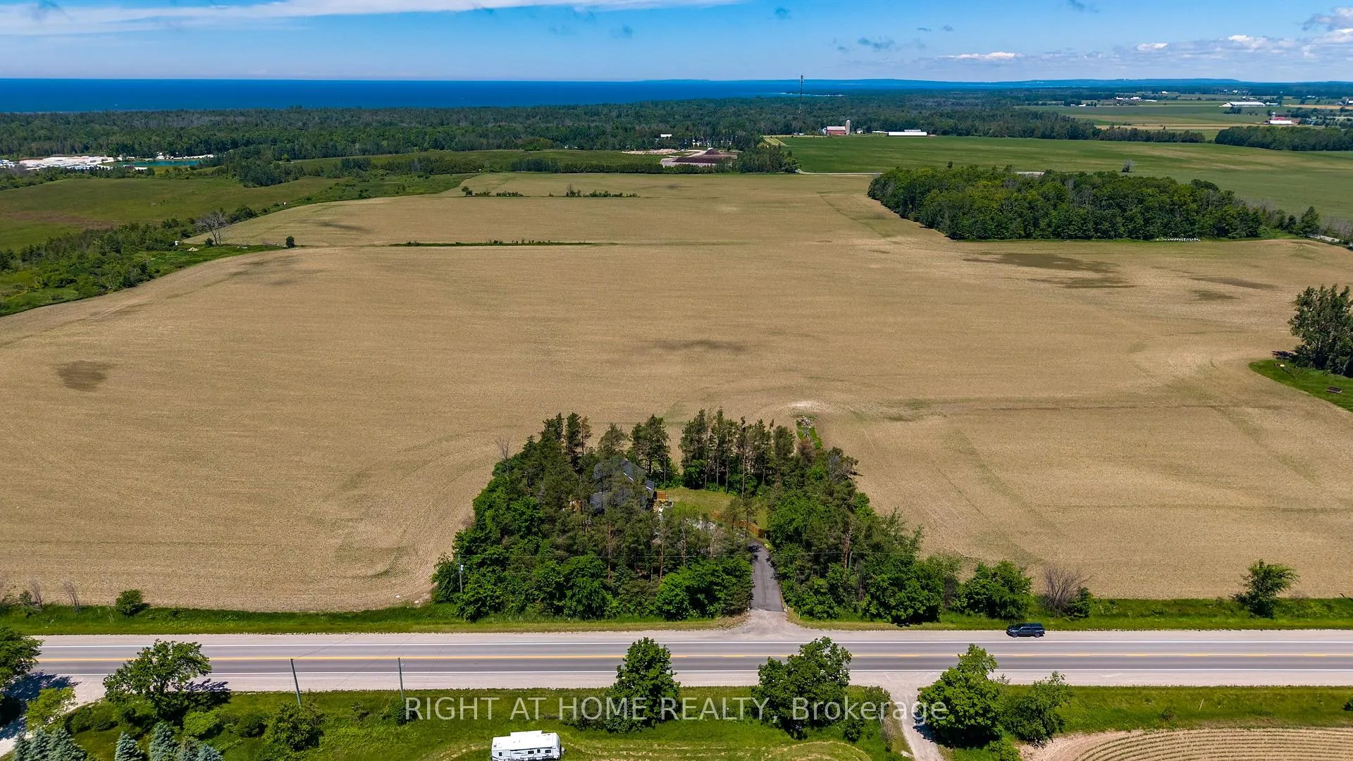 Photo 45 of 2946 County Road 92, Springwater, Rural Springwater — HOMEH