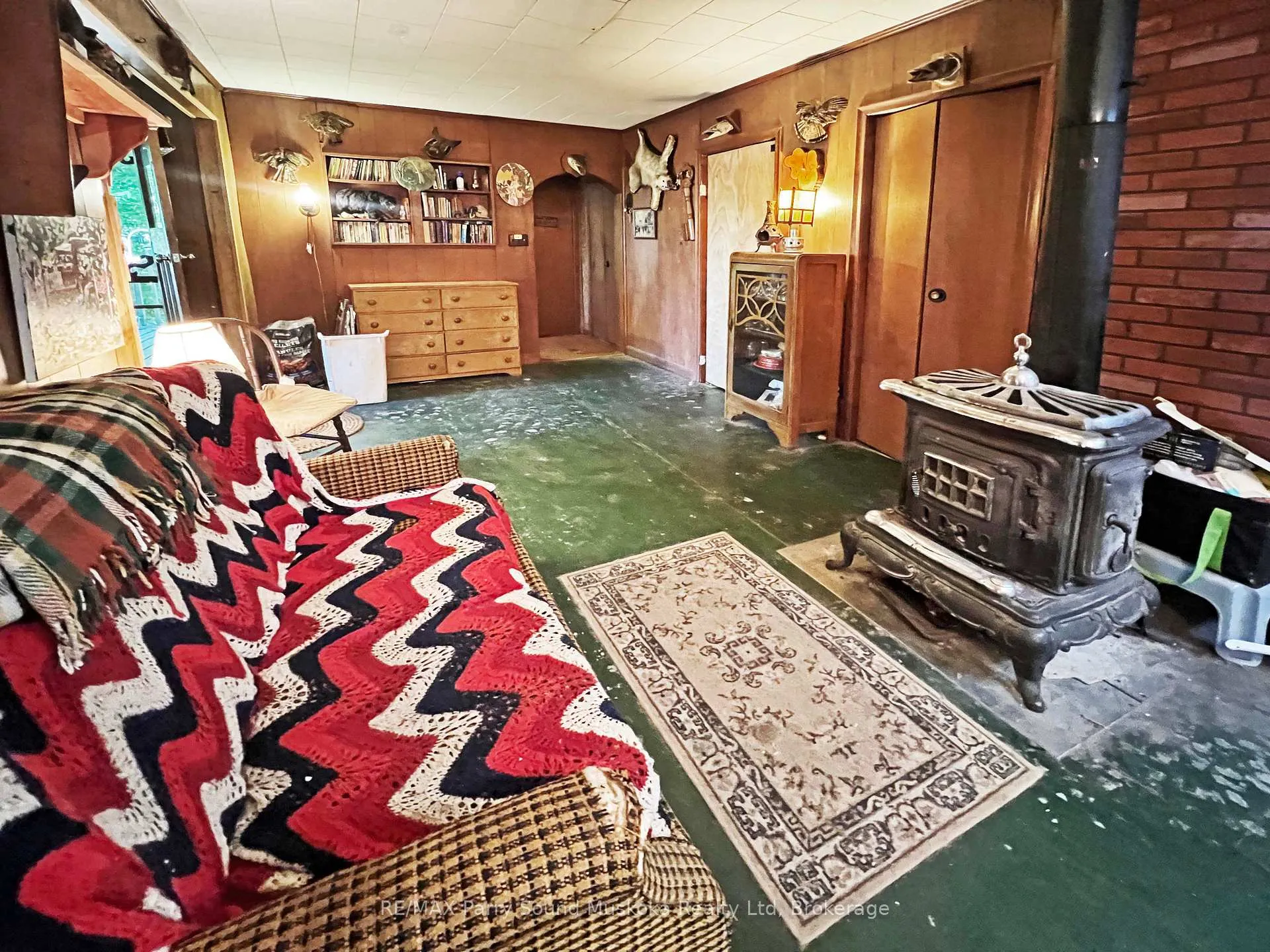 Photo 12 of 15 Schmidt Circle, Seguin — HOMEH