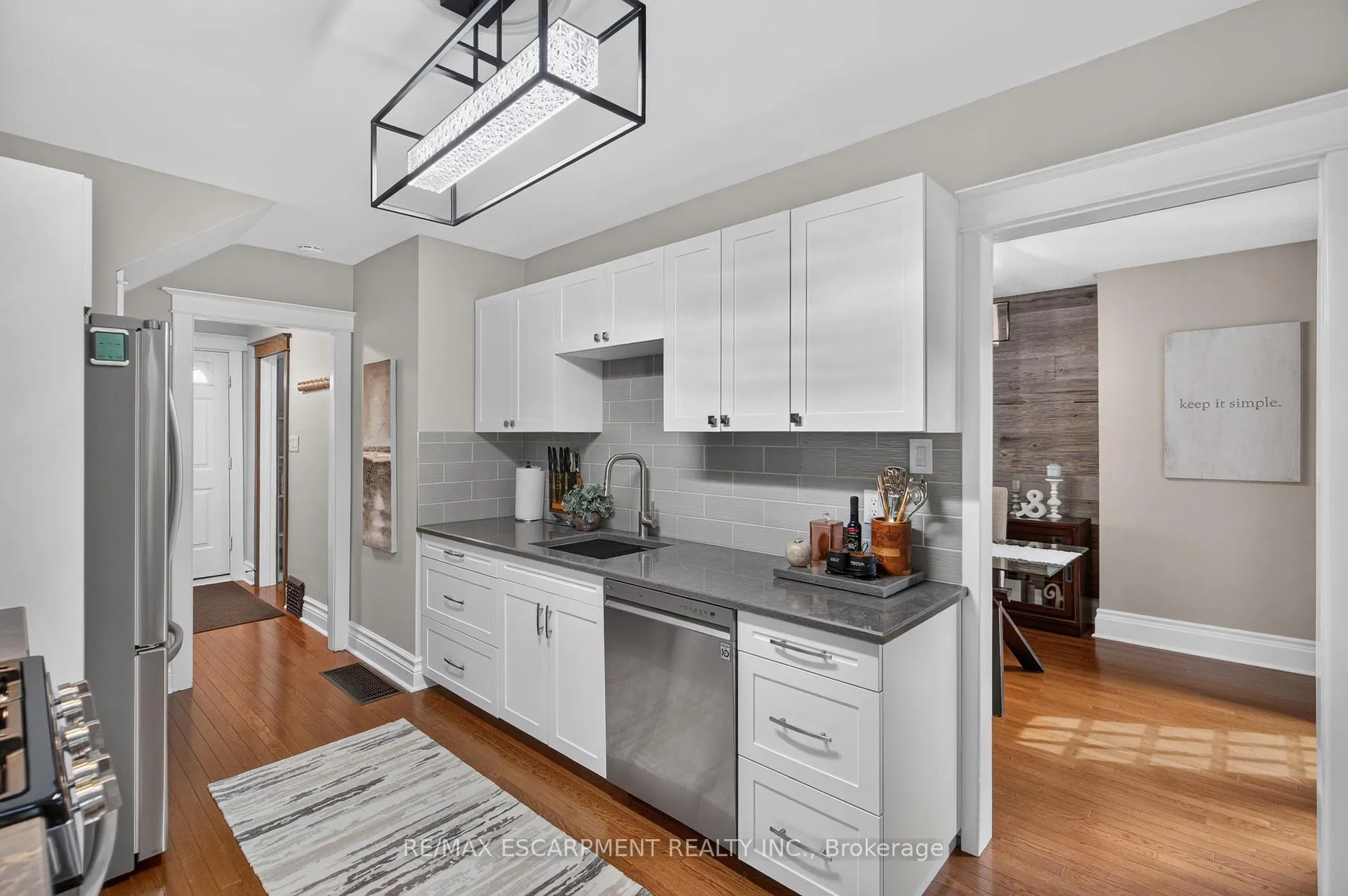Photo 6 of 55 Cameron Avenue N, Hamilton, Homeside — HOMEH