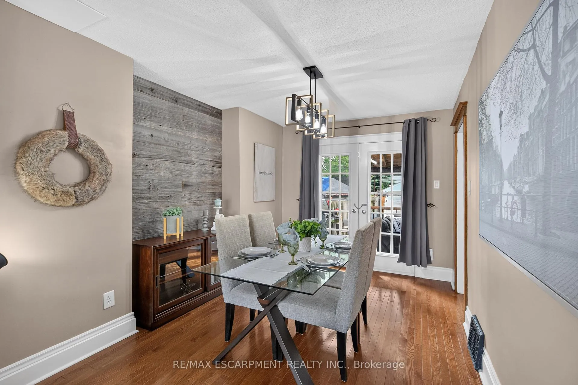 Photo 12 of 55 Cameron Avenue N, Hamilton, Homeside — HOMEH