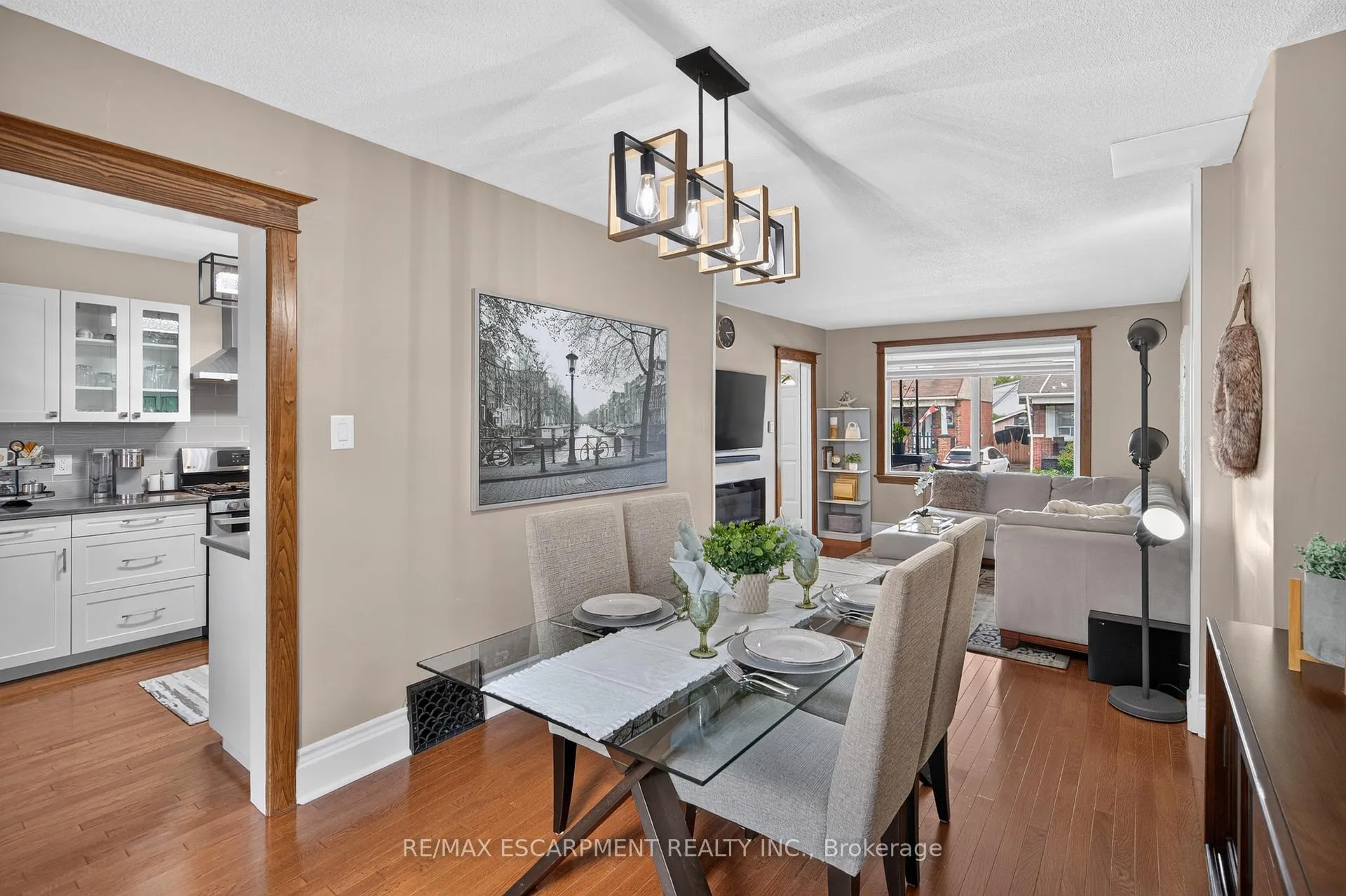 Photo 14 of 55 Cameron Avenue N, Hamilton, Homeside — HOMEH